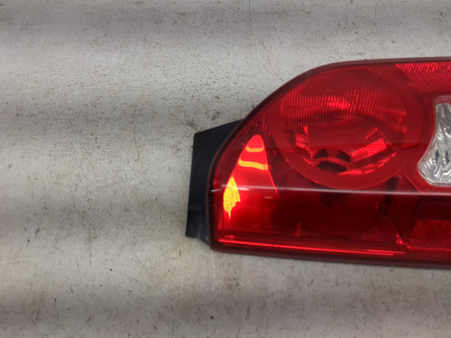2005-2015 Nissan Xterra Tail Light Assembly Driver Left OEM Fits Fits 2005 2006 2007 2008 2009 2010 2011 2012 2013 2014 2015