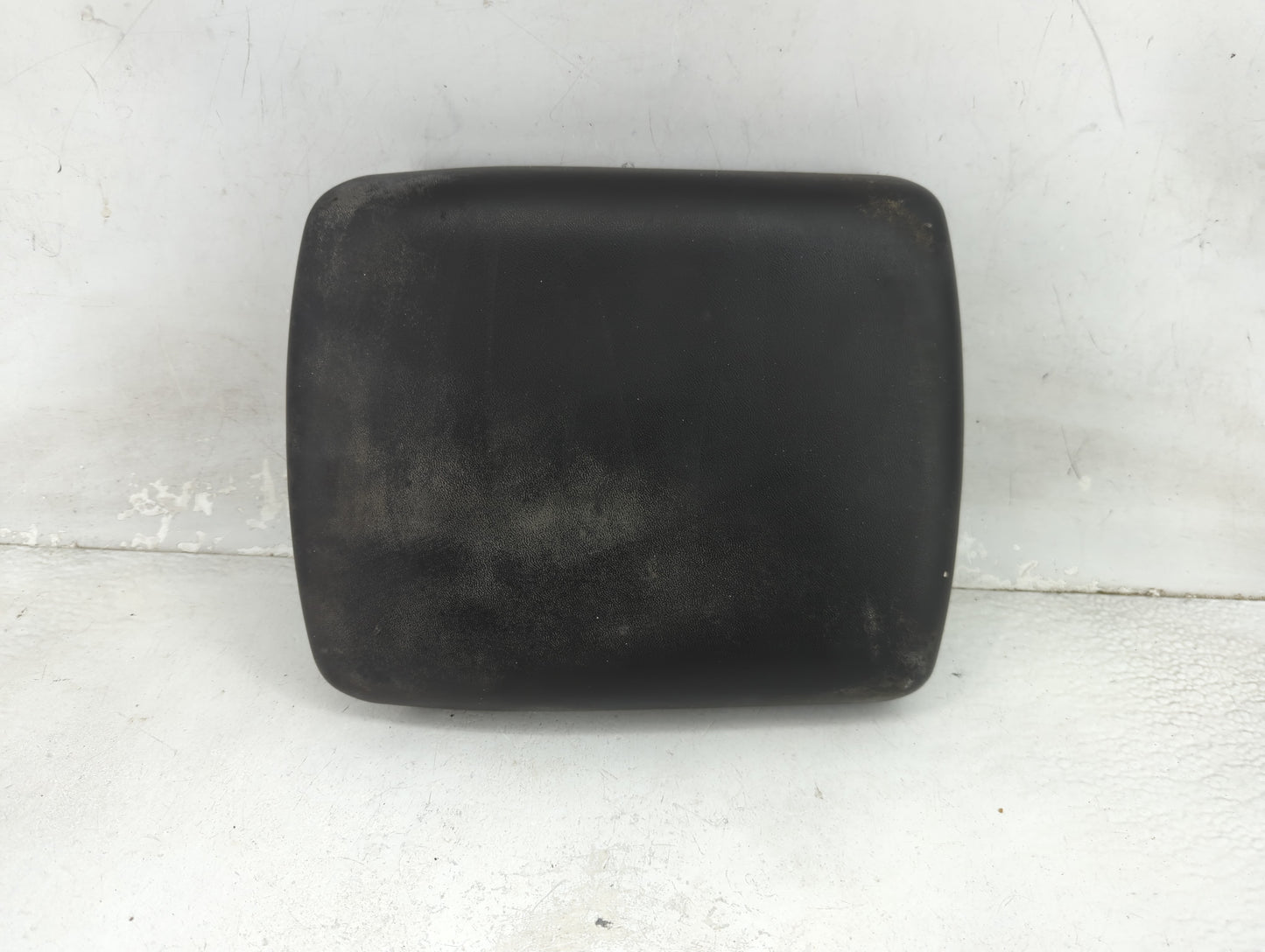 2006 Nissan Xterra Center Console Armrest Cover Lid Fits OEM Used Auto Parts - Oemusedautoparts1.com