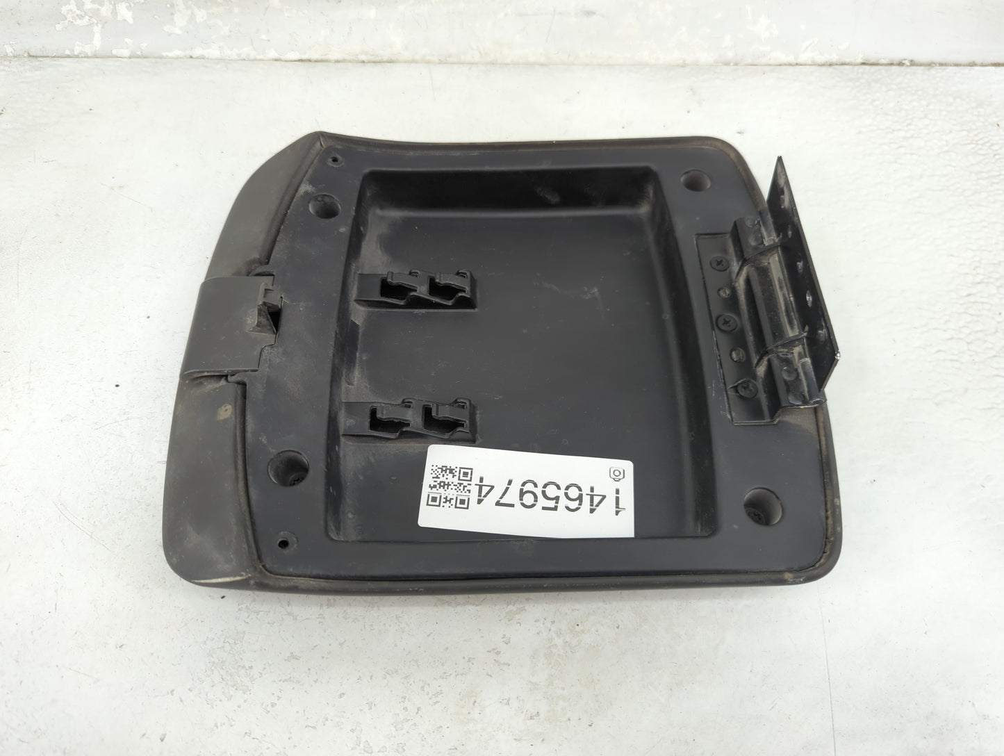 2006 Nissan Xterra Center Console Armrest Cover Lid Fits OEM Used Auto Parts - Oemusedautoparts1.com