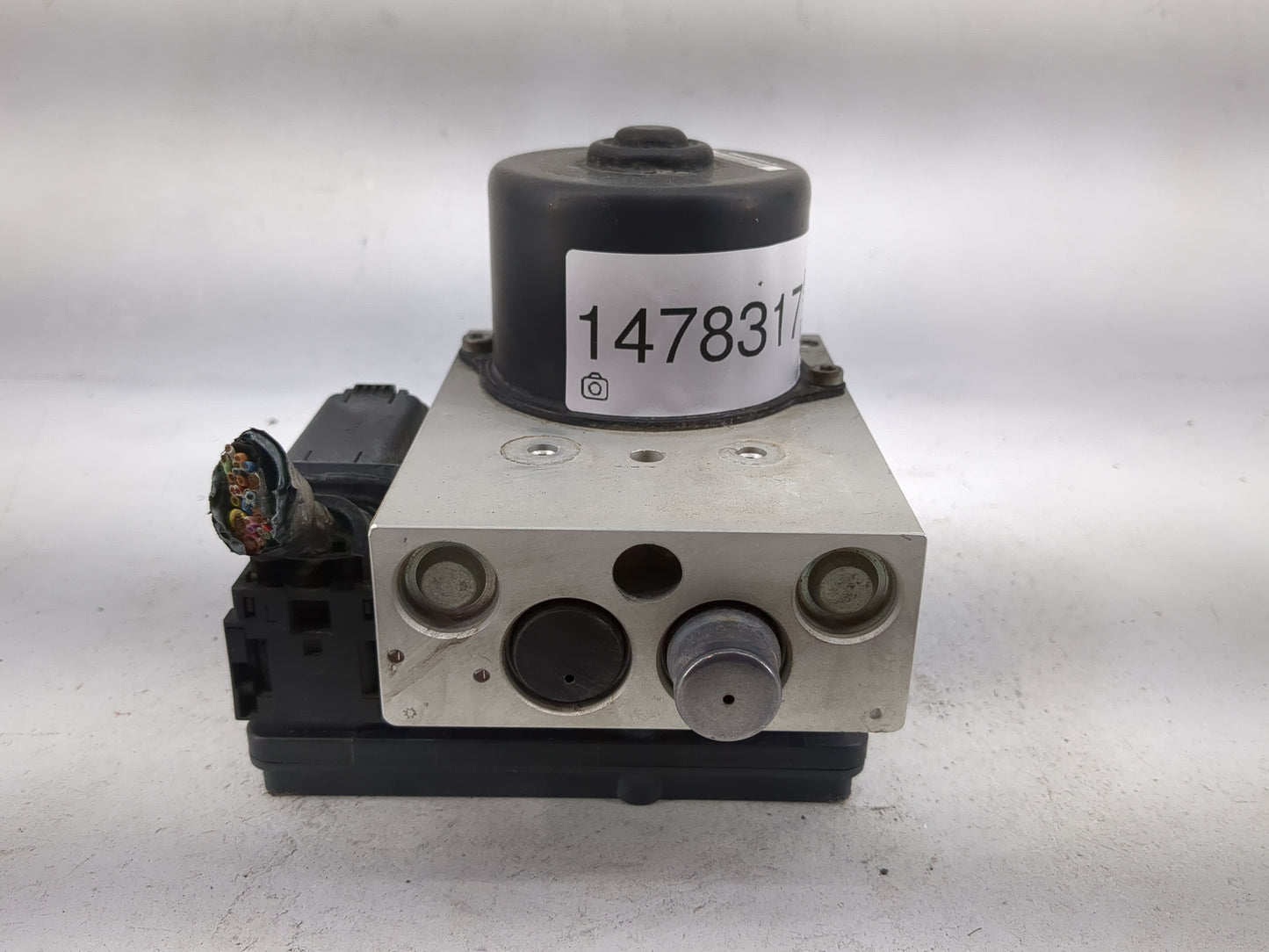 2006-2007 Nissan Xterra ABS Pump Control Module Replacement P/N:06.2102-0509.3 0222102050923161030 Fits Fits 2006 2007 OEM U
