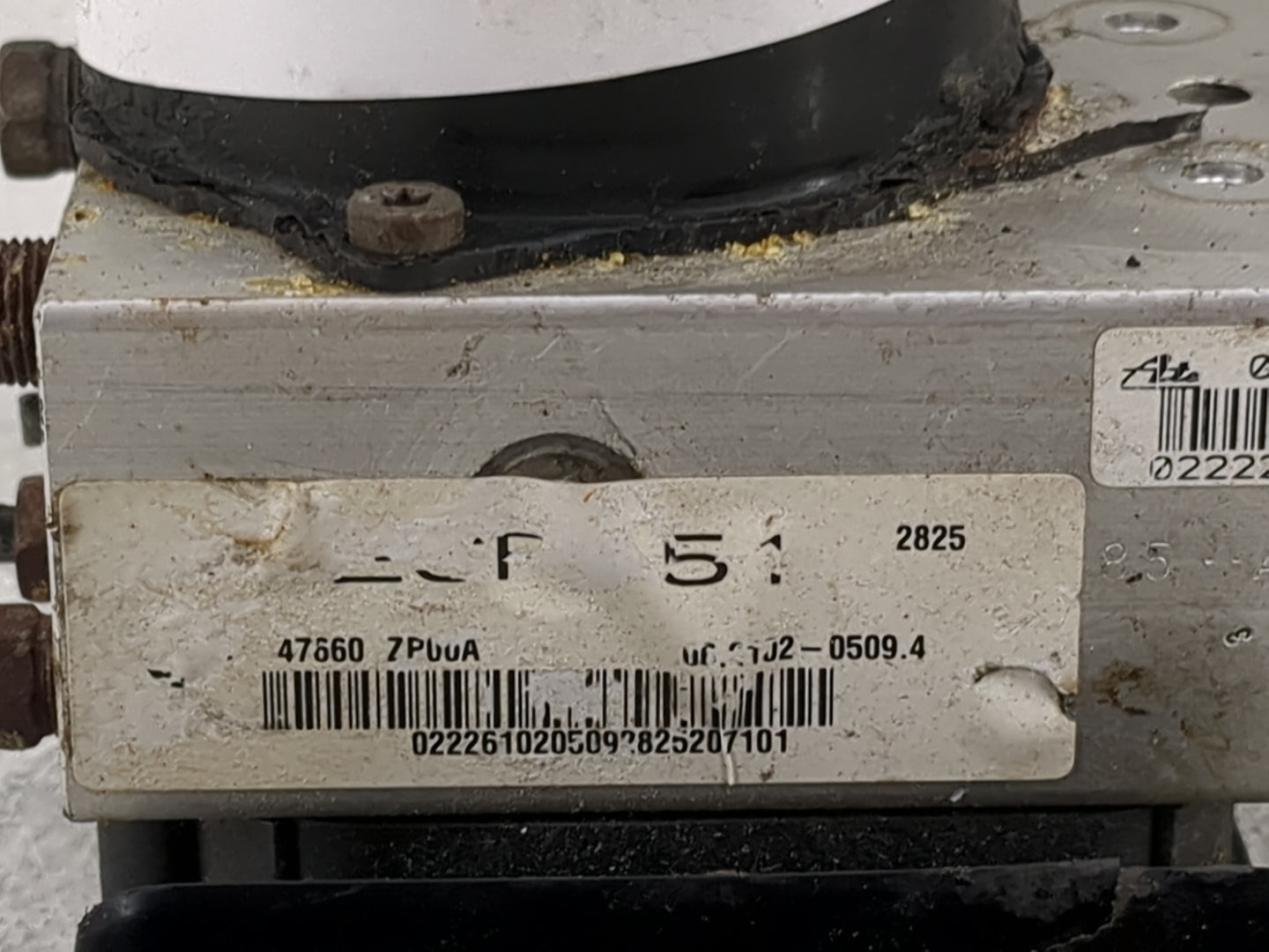 2006 Nissan Xterra ABS Pump Control Module Replacement P/N:47660 ZP60A 06.2102-0509.3, 06.2102-0509.4 Fits OEM Used Auto Par