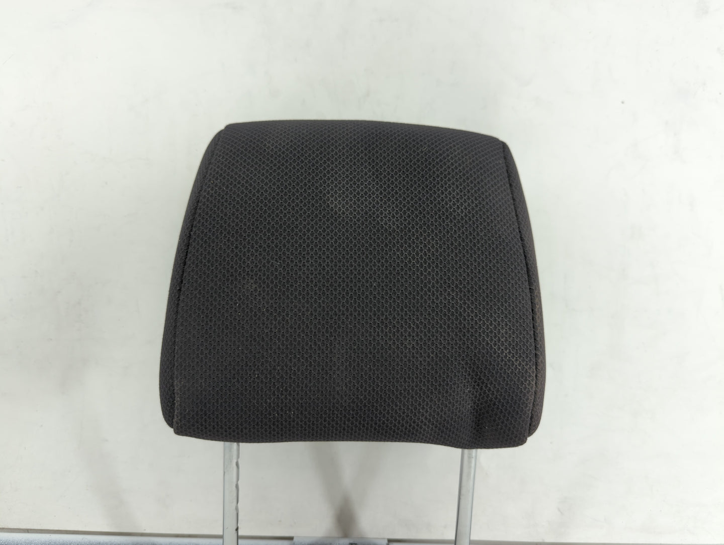 2005-2008 Nissan Xterra Headrest Head Rest Front Driver Passenger Seat Fits Fits 2005 2006 2007 2008 OEM Used Auto Parts - O
