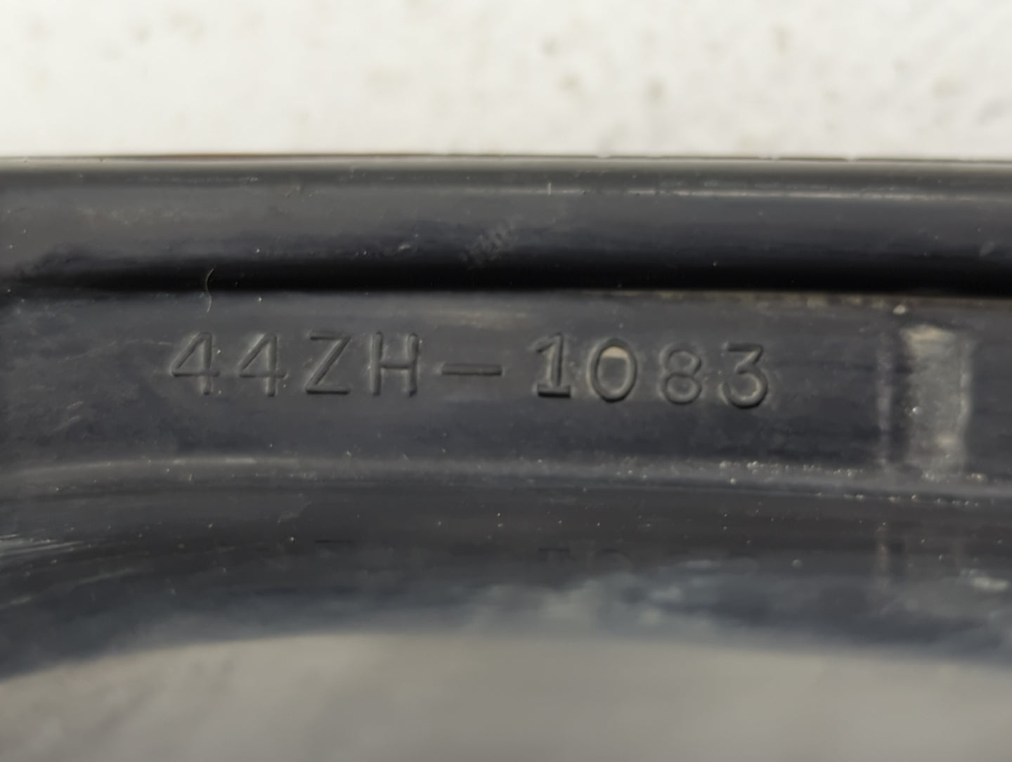 2005-2015 Nissan Xterra Tail Light Assembly Passenger Right OEM P/N:F75B-13B504-B 949 602 Fits OEM Used Auto Parts - Oemused