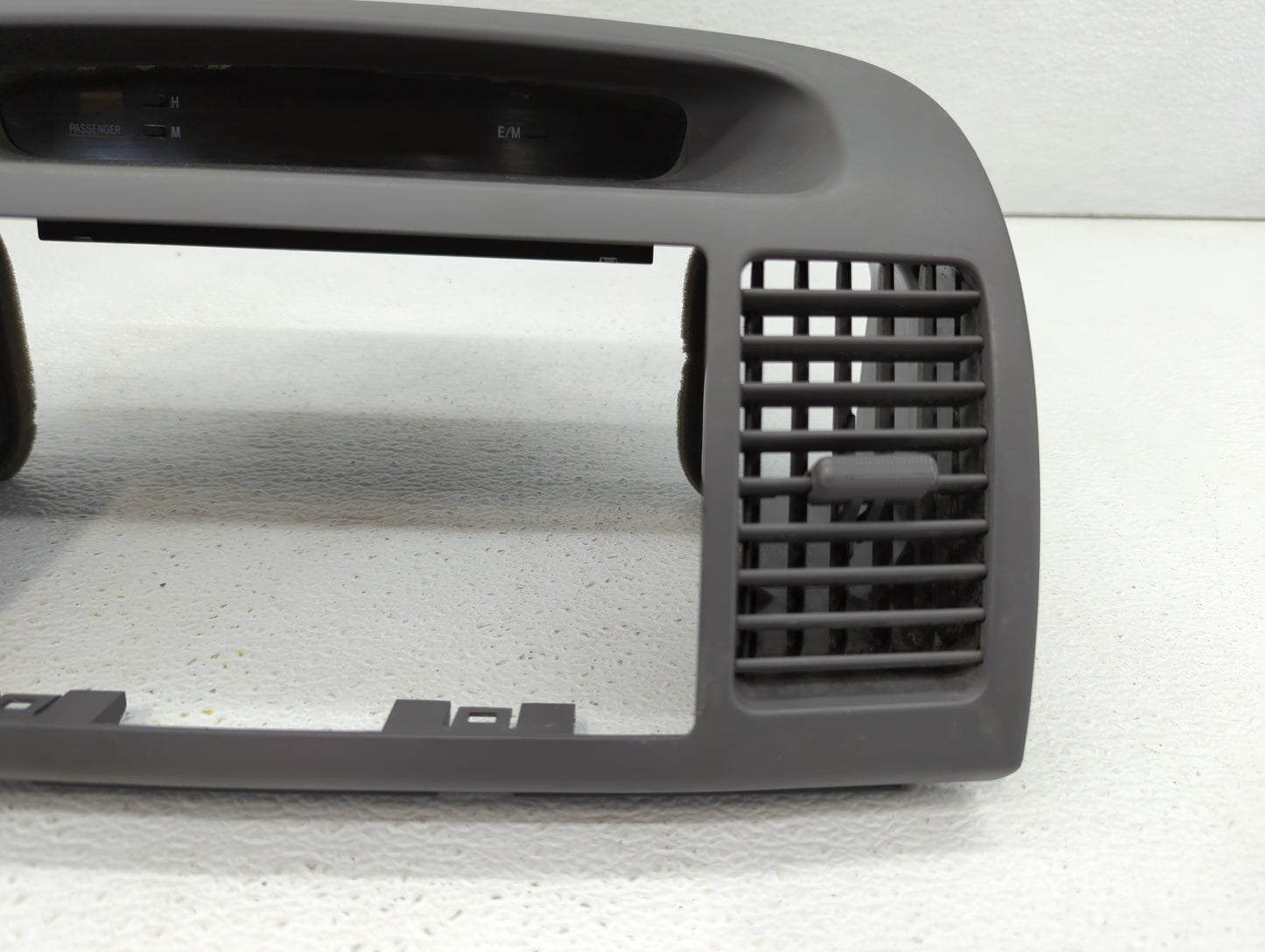 2006 Nissan Xterra Radio Climate Panel Bezel - Oemusedautoparts1.com