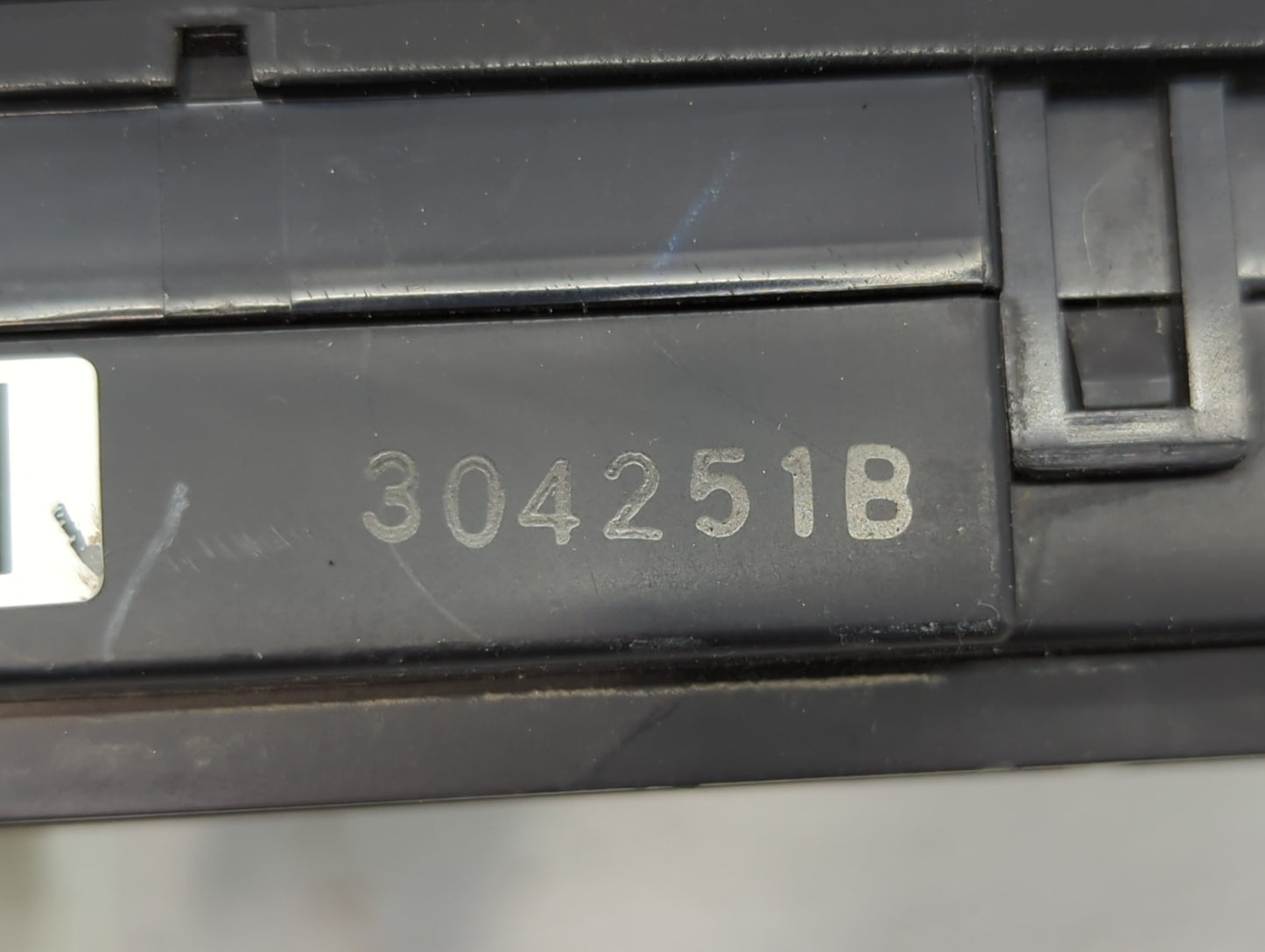 2006 Nissan Xterra Radio Climate Panel Bezel - Oemusedautoparts1.com