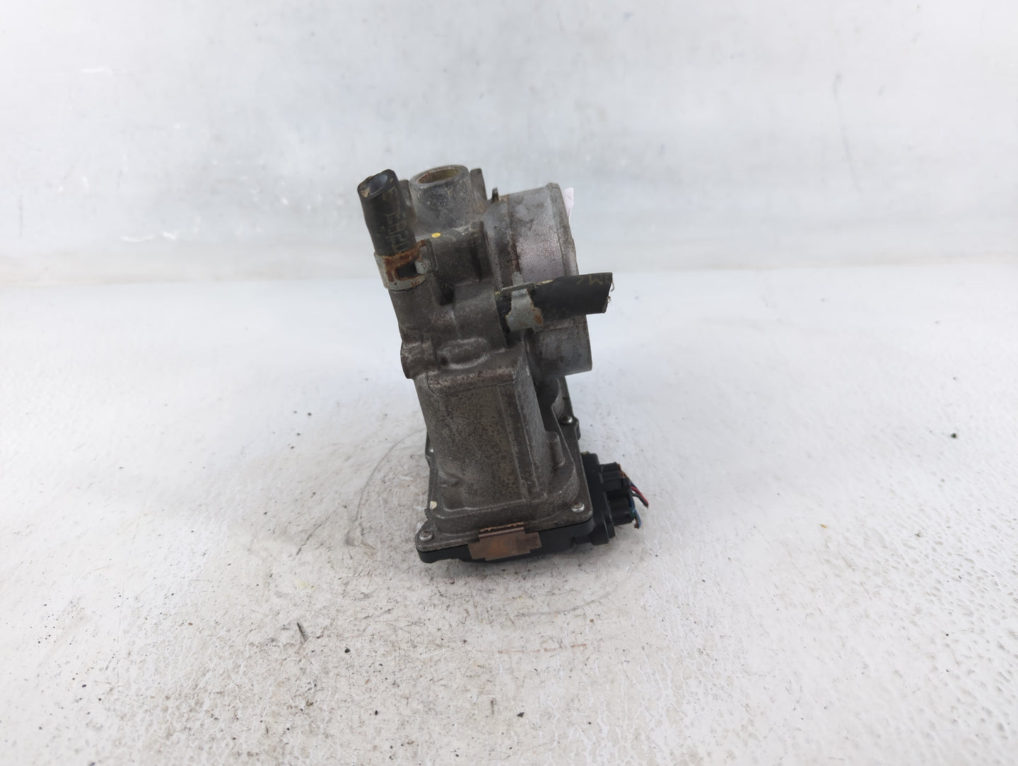 2005-2012 Nissan Xterra Throttle Body P/N:16119 7S001 Fits Fits 2005 2006 2007 2008 2009 2010 2011 2012 2013 2014 OEM Used A