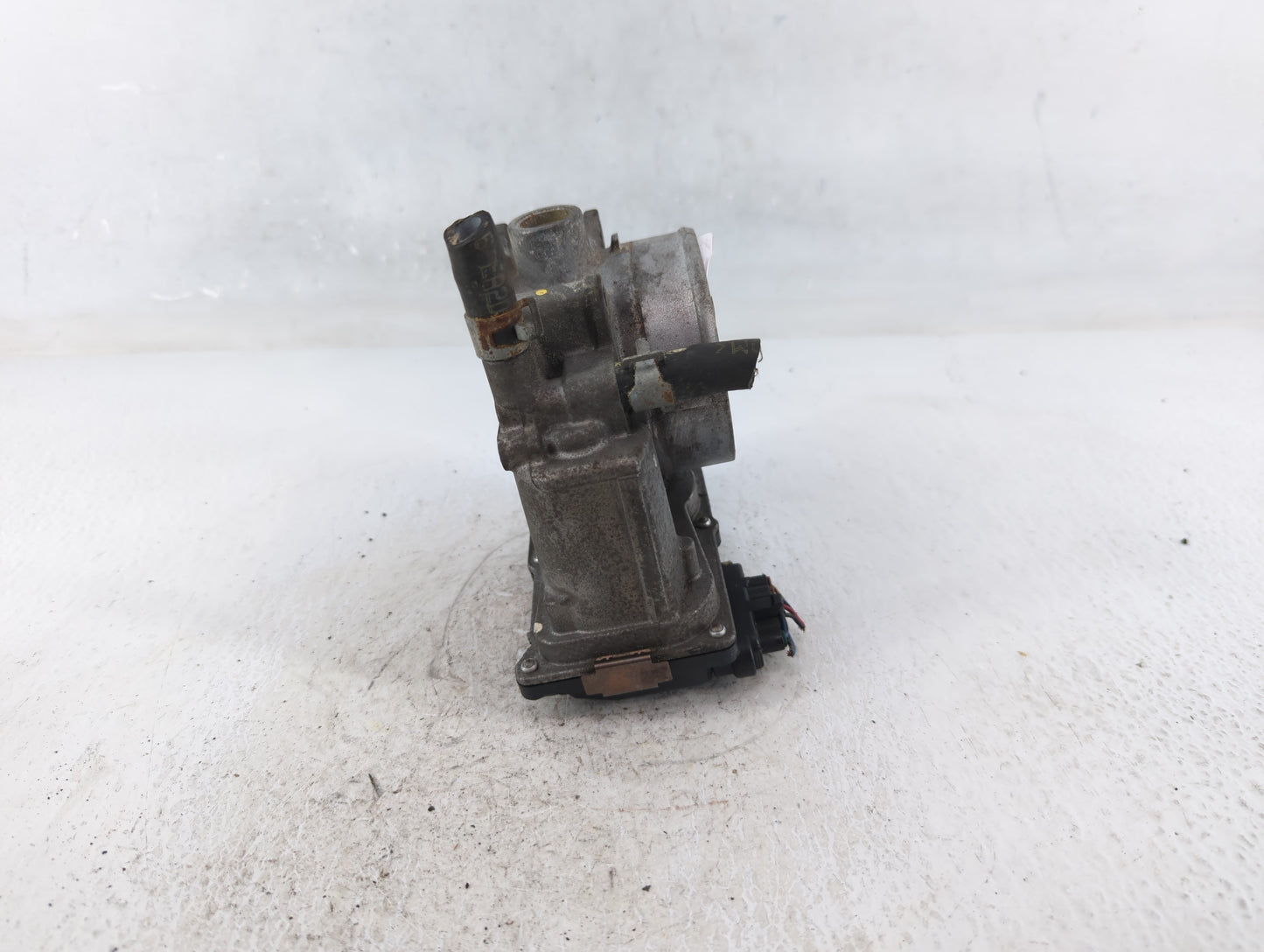 2005-2012 Nissan Xterra Throttle Body P/N:16119 7S001 Fits Fits 2005 2006 2007 2008 2009 2010 2011 2012 2013 2014 OEM Used A