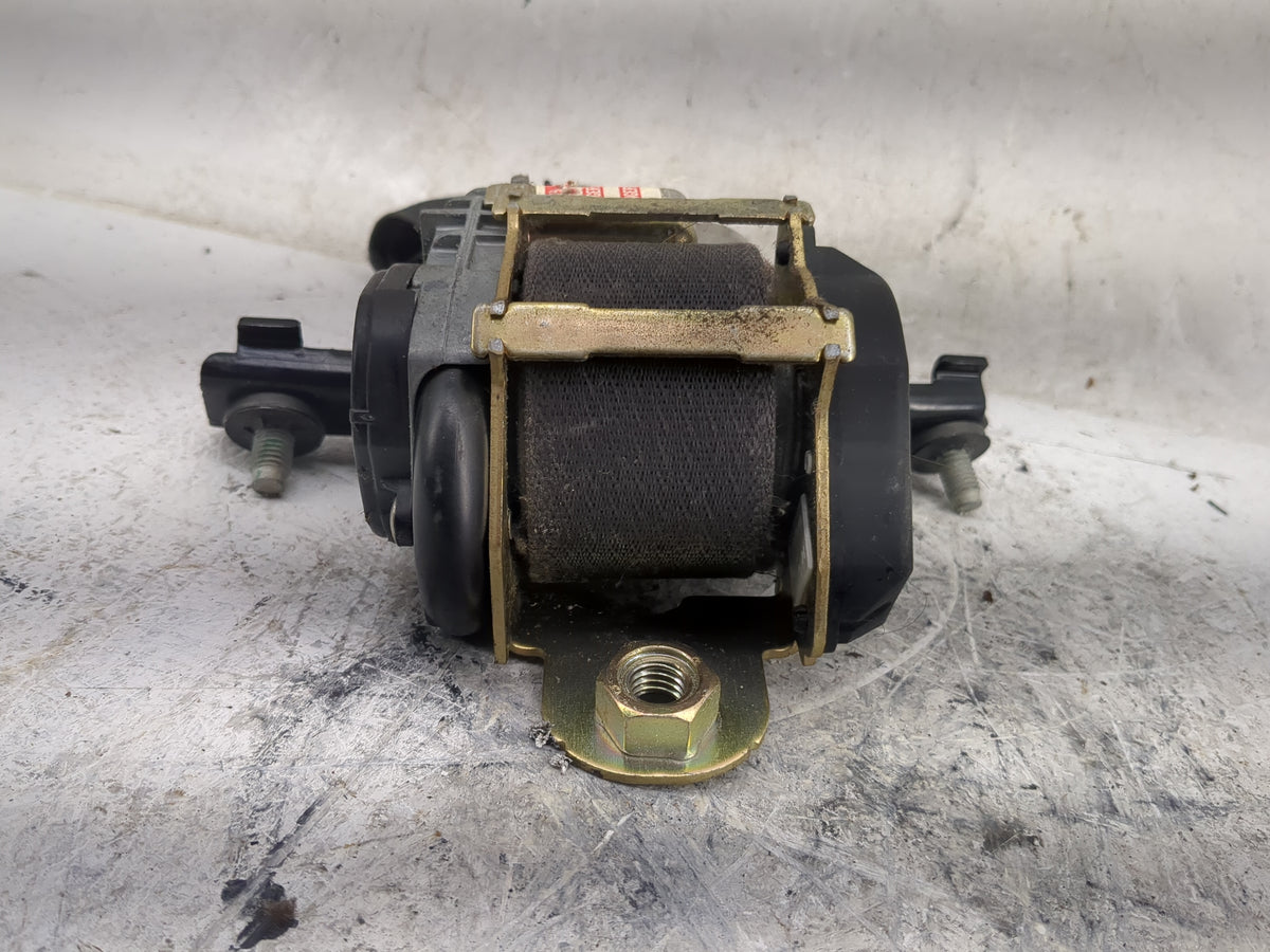 2005-2006 Pontiac G6 Driver Front Seatbelt Retractor - Oemusedautoparts1.com