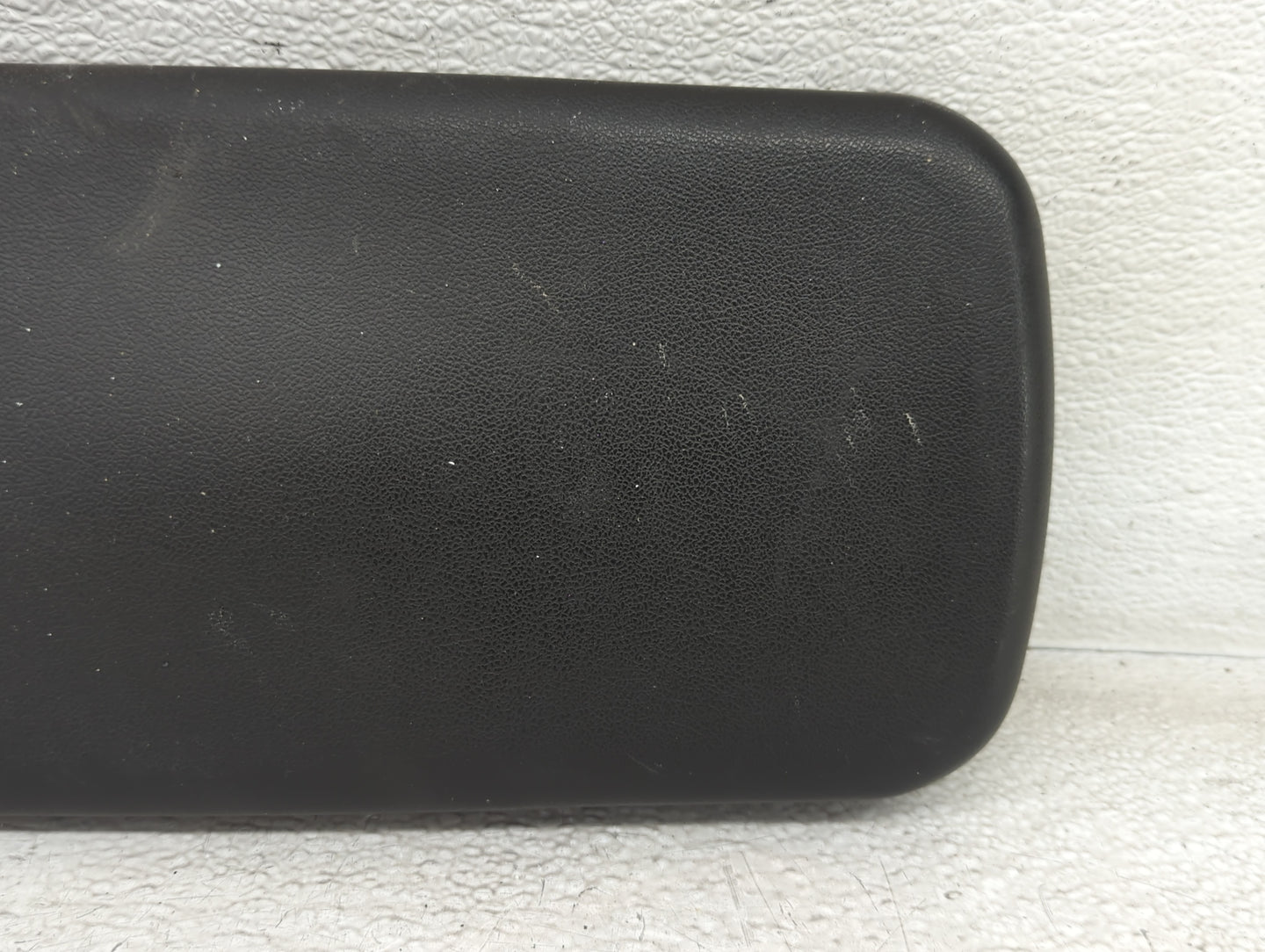 2006-2010 Pontiac G6 Center Console Armrest Cover Lid Fits Fits 2006 2007 2008 2009 2010 OEM Used Auto Parts - Oemusedautopa