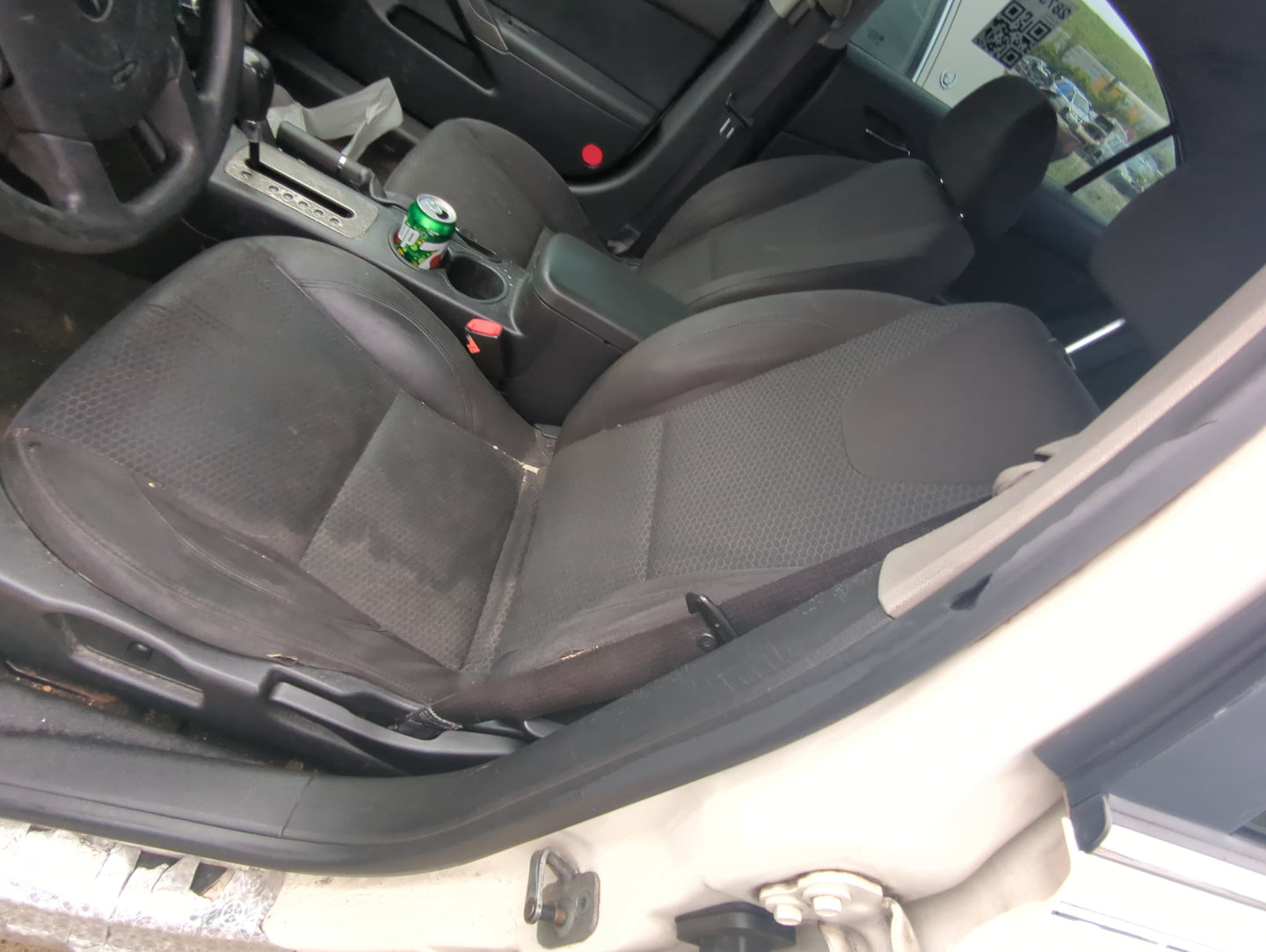 2005-2006 Pontiac G6 Driver Front Seat Oem 1024728 - Oemusedautoparts1.com