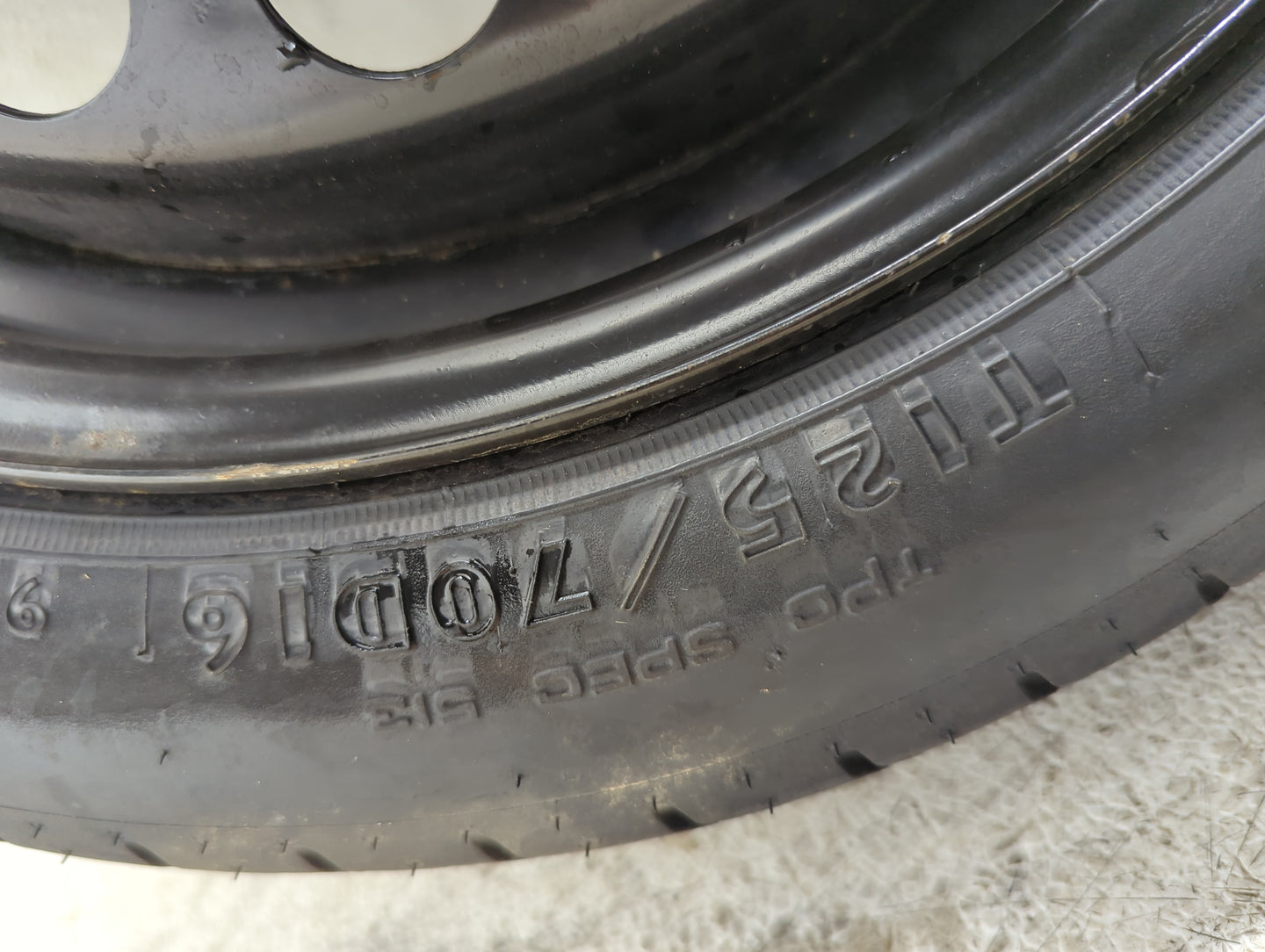 2005-2010 Pontiac G6 Spare Donut Tire Wheel Rim Oem 1352001 - Oemusedautoparts1.com
