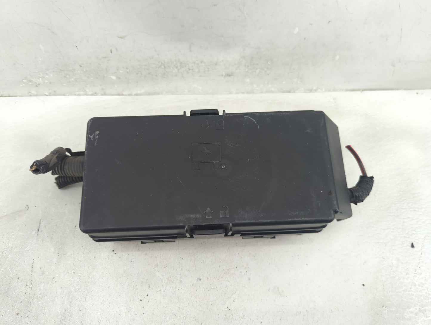 2006 Pontiac G6 Fusebox Fuse Box Panel Relay Module P/N:13573532 Fits OEM Used Auto Parts - Oemusedautoparts1.com