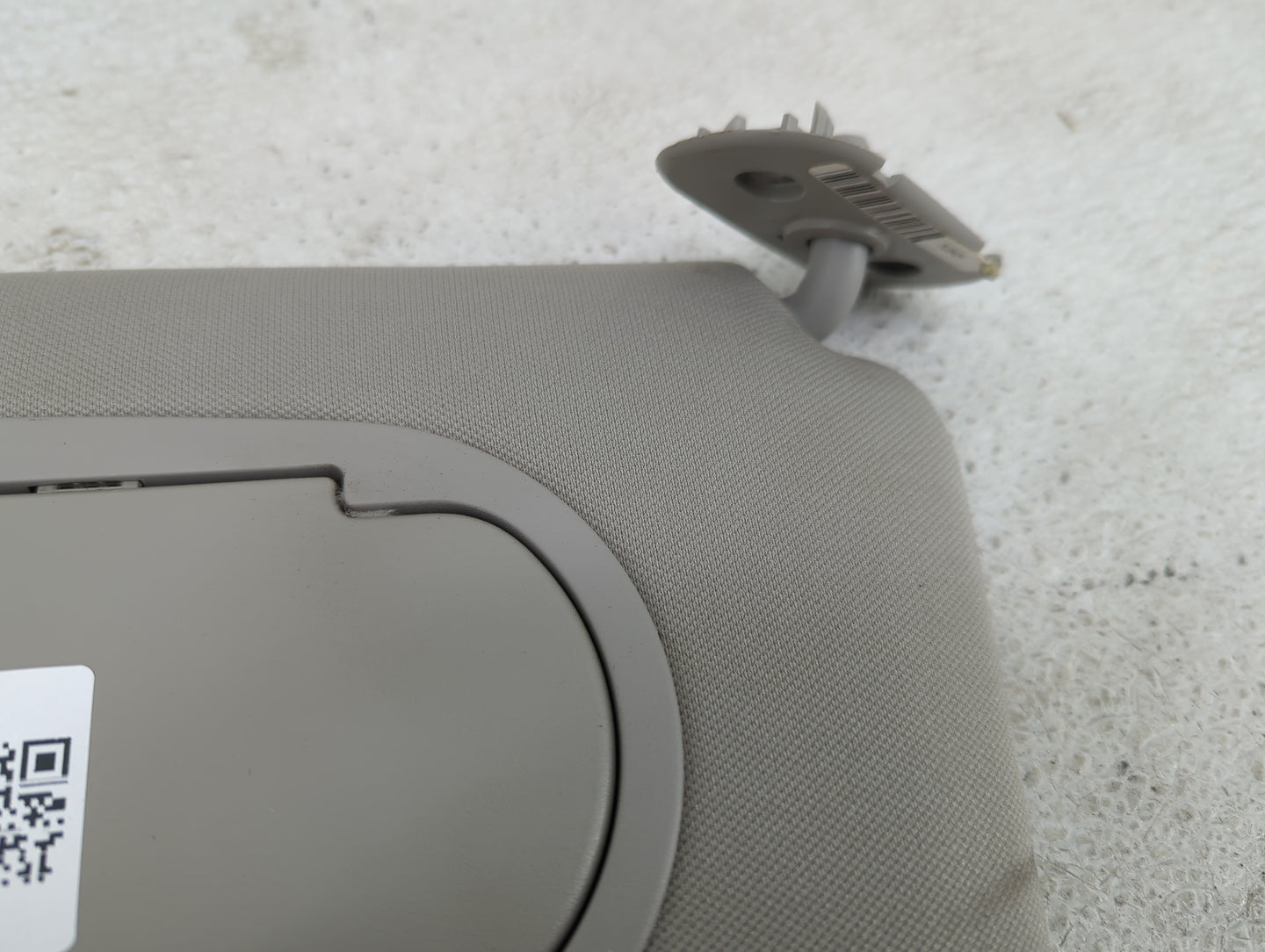 2005-2010 Pontiac G6 Sun Visor Shade Replacement Passenger Right Mirror Fits Fits 2005 2006 2007 2008 2009 2010 OEM Used Aut