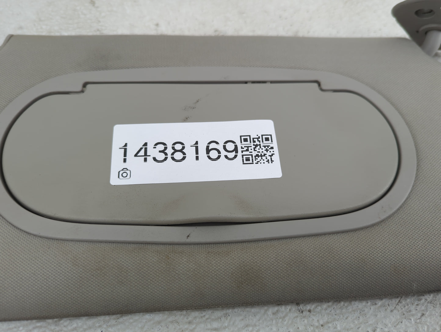 2005-2010 Pontiac G6 Sun Visor Shade Replacement Passenger Right Mirror Fits Fits 2005 2006 2007 2008 2009 2010 OEM Used Aut