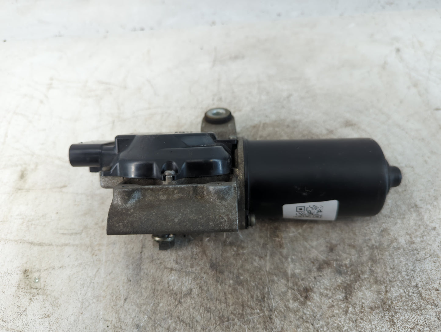 2005-2008 Pontiac G6 Front Windshield Wiper Motor Fits Fits 2005 2006 2007 2008 OEM Used Auto Parts - Oemusedautoparts1.com
