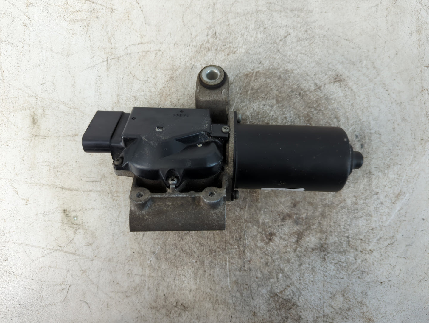 2005-2008 Pontiac G6 Front Windshield Wiper Motor Fits Fits 2005 2006 2007 2008 OEM Used Auto Parts - Oemusedautoparts1.com