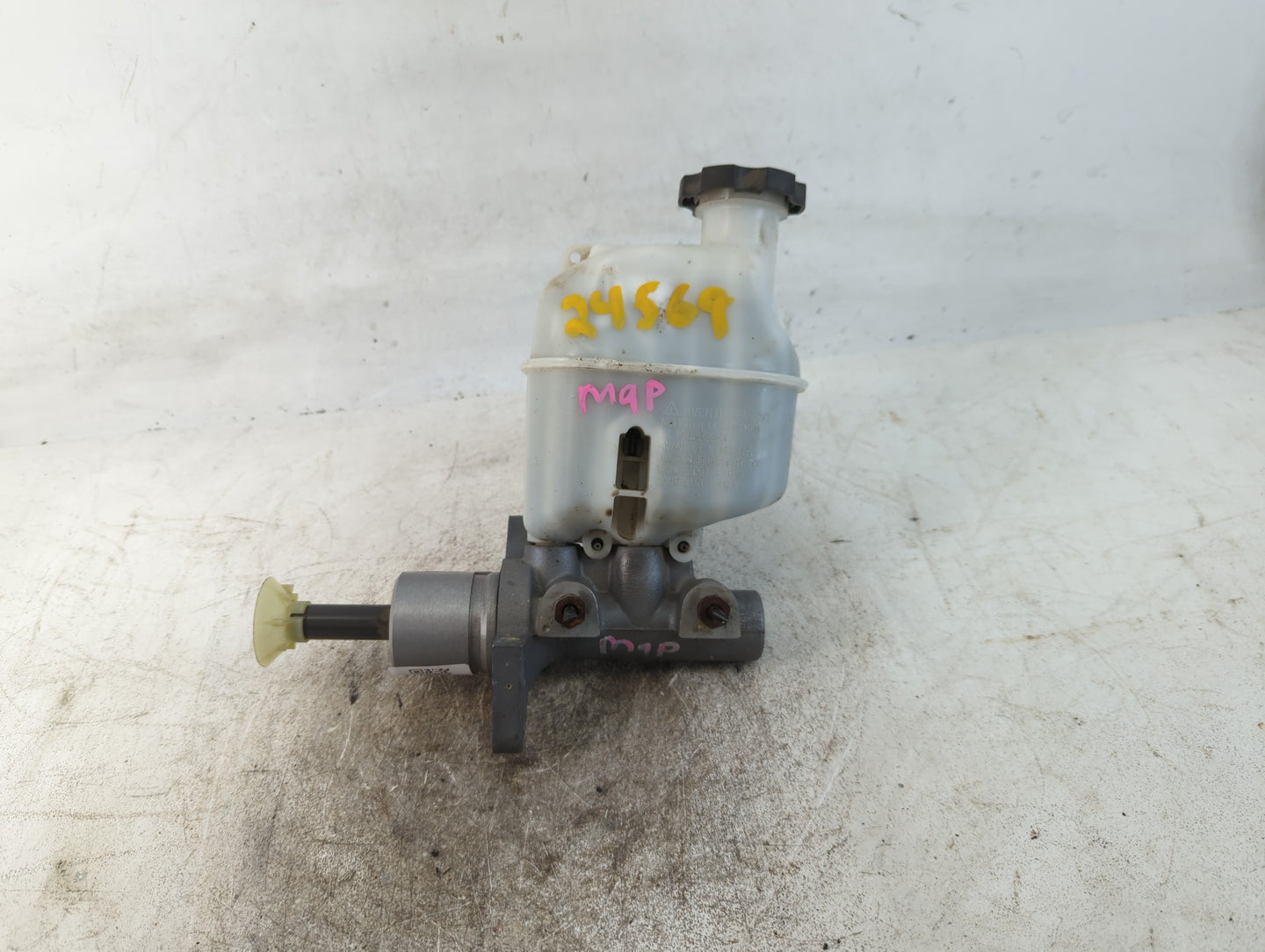 2005-2007 Pontiac G6 Brake Master Cylinder - Oemusedautoparts1.com