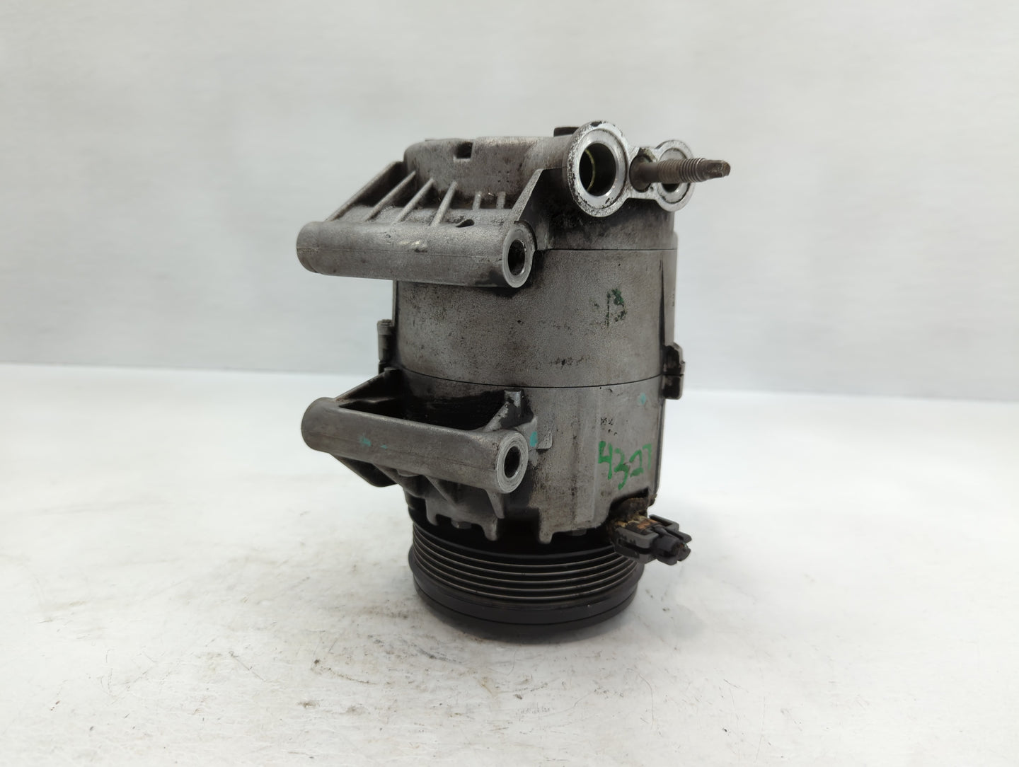 2005-2006 Pontiac G6 Air Conditioning A/c Ac Compressor Oem - Oemusedautoparts1.com