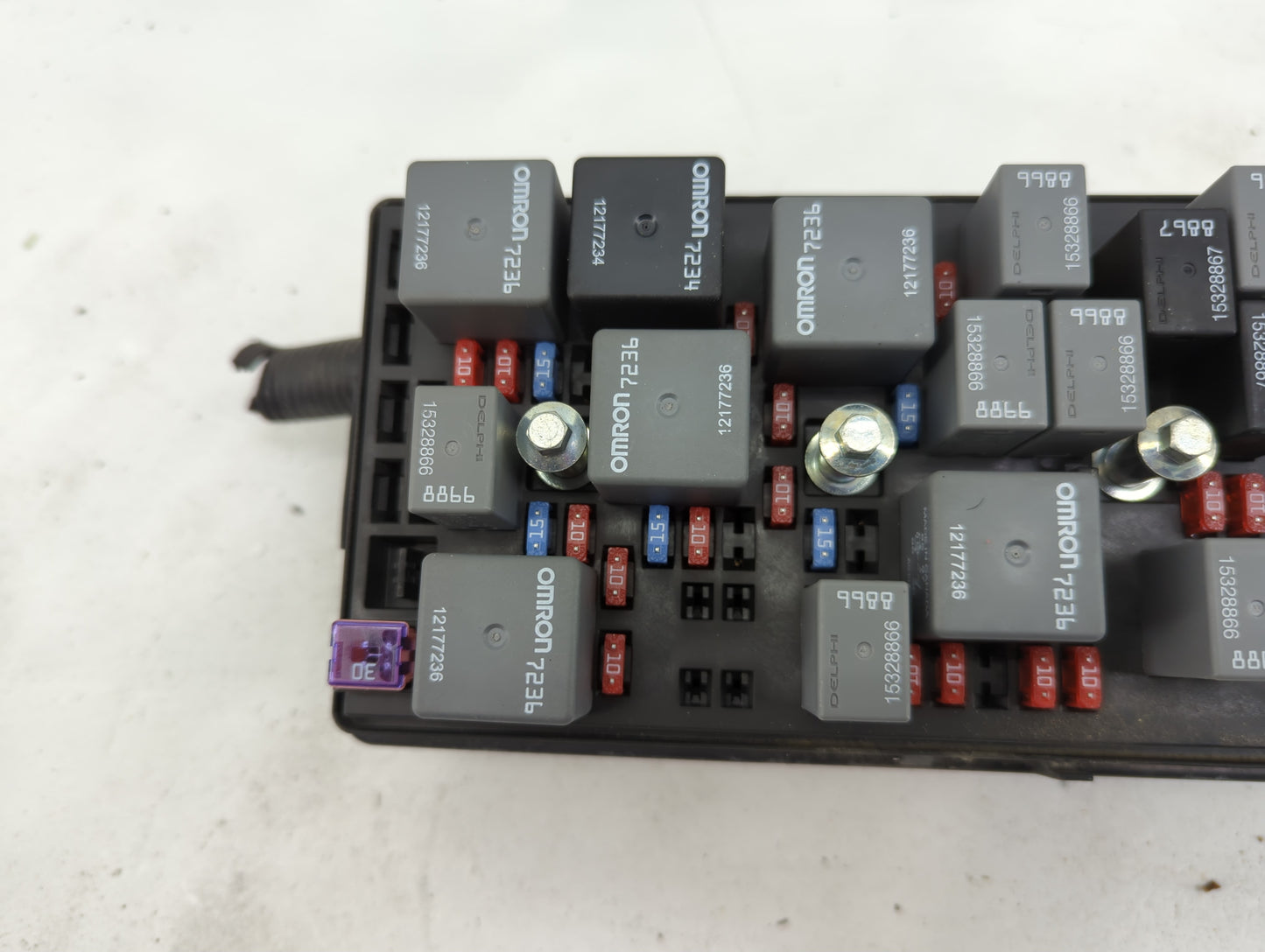 2006 Pontiac G6 Fusebox Fuse Box Panel Relay Module Fits OEM Used Auto Parts - Oemusedautoparts1.com