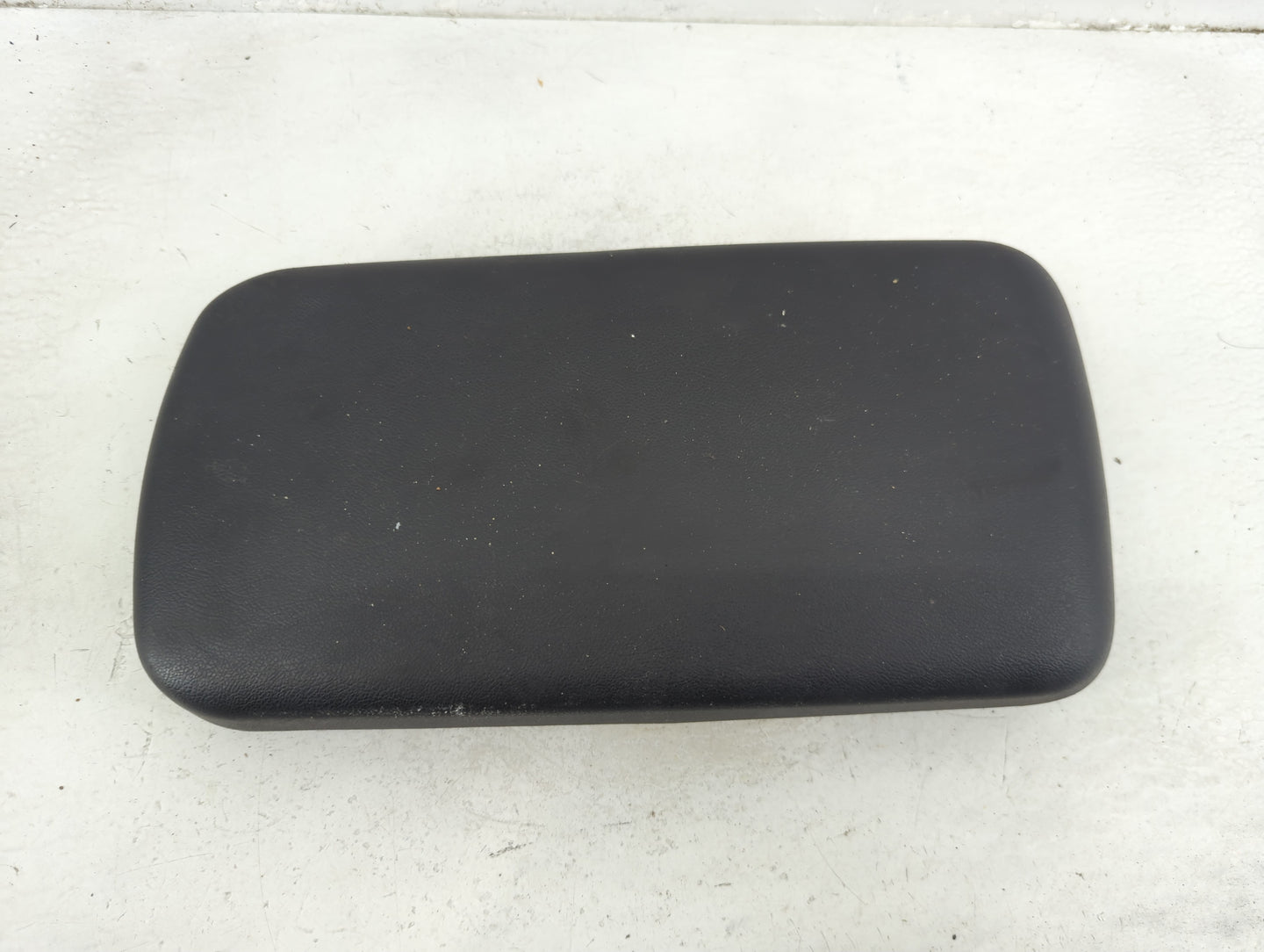2006-2010 Pontiac G6 Center Console Armrest Cover Lid P/N:22713736 Fits Fits 2006 2007 2008 2009 2010 OEM Used Auto Parts - 