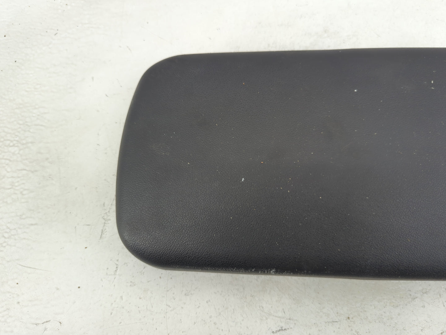 2006-2010 Pontiac G6 Center Console Armrest Cover Lid P/N:22713736 Fits Fits 2006 2007 2008 2009 2010 OEM Used Auto Parts - 