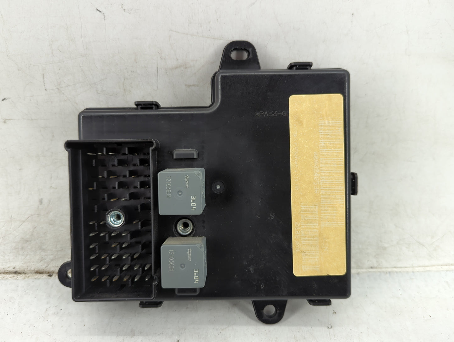 2006-2006 Pontiac G6 Body Control Module Bcm Inner Cabin Fuse Box - Oemusedautoparts1.com