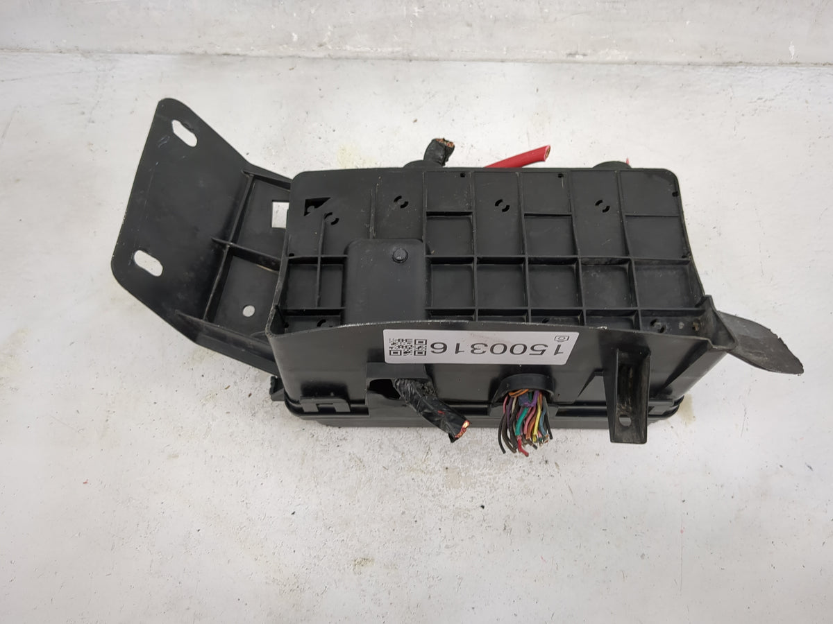 2006-2008 Pontiac Grand Prix Fusebox Fuse Box Panel Relay Module P/N:13598674-01 15328864, 15328865 Fits Fits 2006 2007 2008