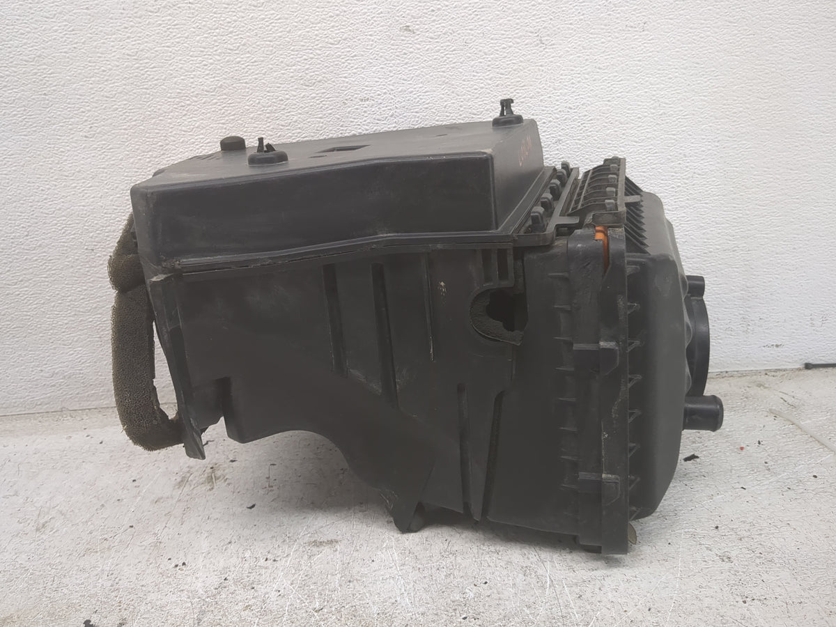 2005-2006 Pontiac Grand Prix Air Cleaner Intake-duct Hose Tube 1500536 - Oemusedautoparts1.com