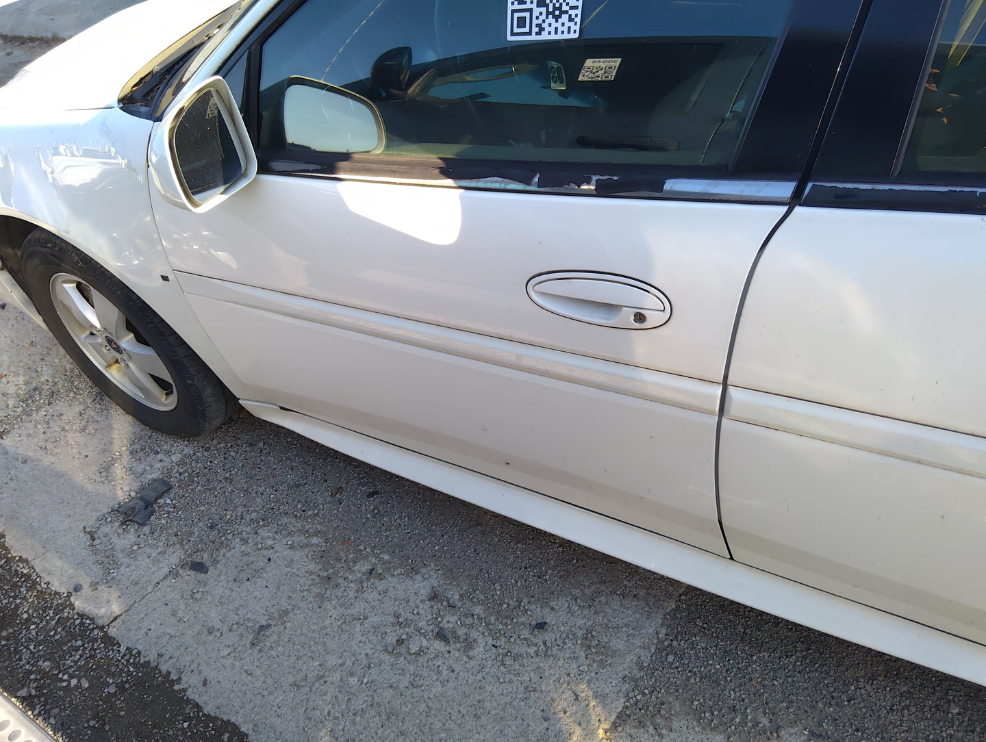 2004-2008 Pontiac Grand Prix Driver Front Door Oem 5036570 - Oemusedautoparts1.com