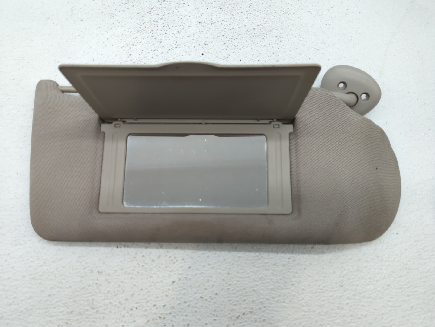 2006 Pontiac Grand Prix Sun Visor Shade Replacement Passenger Right Mirror Fits OEM Used Auto Parts - Oemusedautoparts1.com