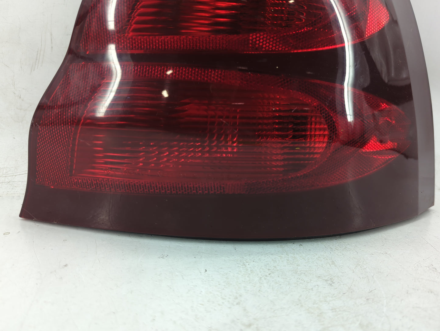 2004-2008 Pontiac Grand Prix Tail Light Assembly Passenger Right OEM Fits Fits 2004 2005 2006 2007 2008 OEM Used Auto Parts 