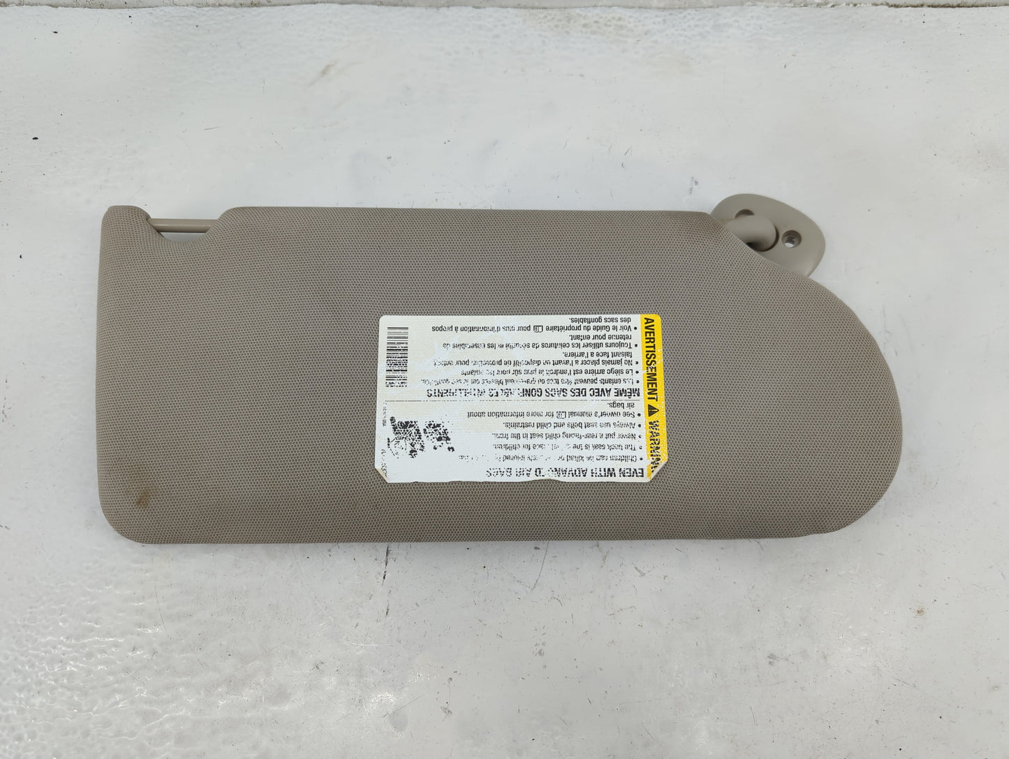 2005-2008 Pontiac Grand Prix Sun Visor Shade Replacement Driver Left Mirror Fits Fits 2005 2006 2007 2008 OEM Used Auto Part