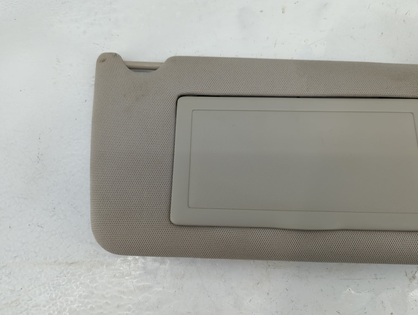 2005-2008 Pontiac Grand Prix Sun Visor Shade Replacement Passenger Right Mirror Fits Fits 2005 2006 2007 2008 OEM Used Auto 
