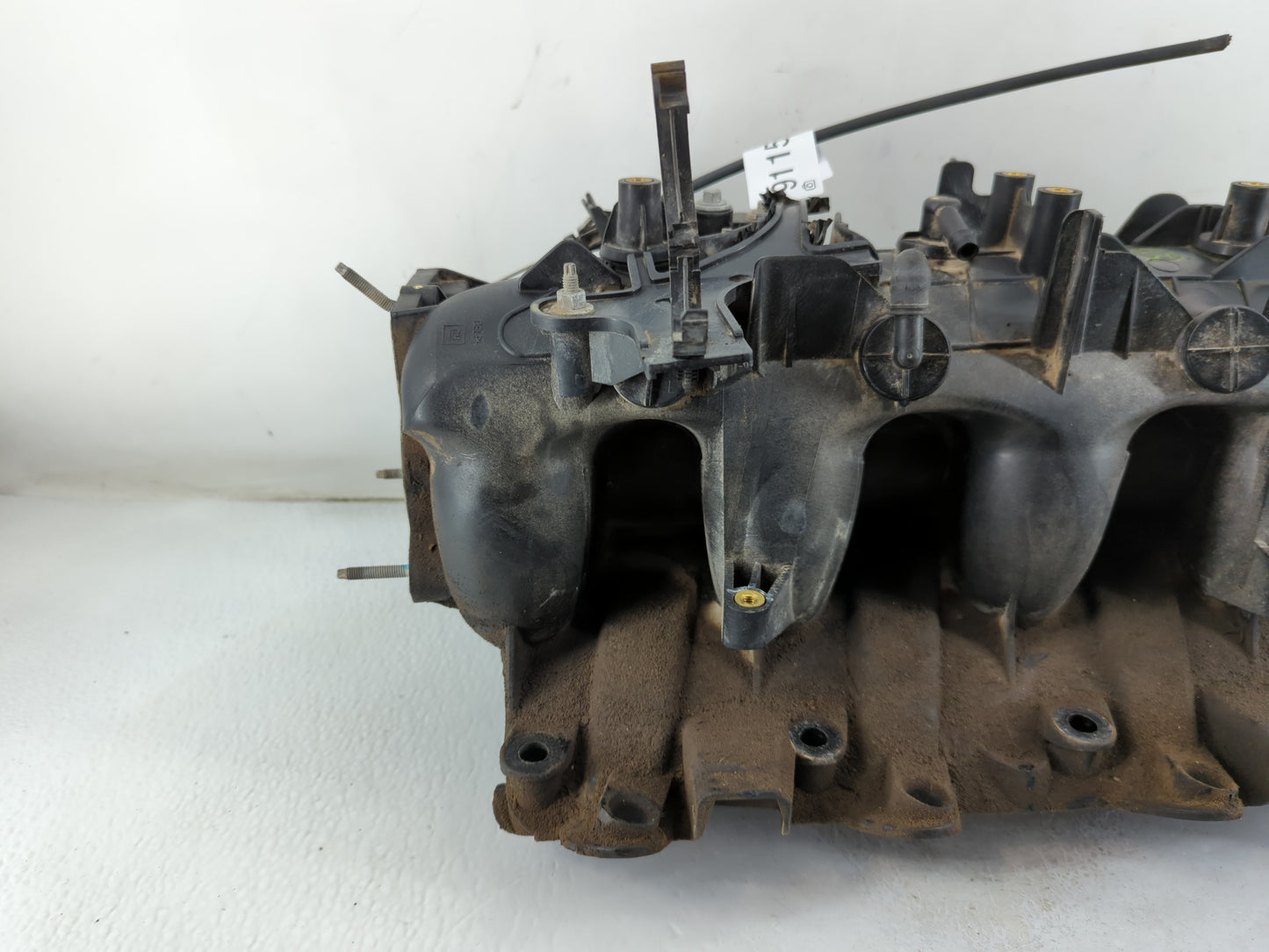 2004-2007 Pontiac Grand Prix Air Intake Manifold P/N:09359409 Fits Fits 2004 2005 2006 2007 OEM Used Auto Parts - Oemusedaut