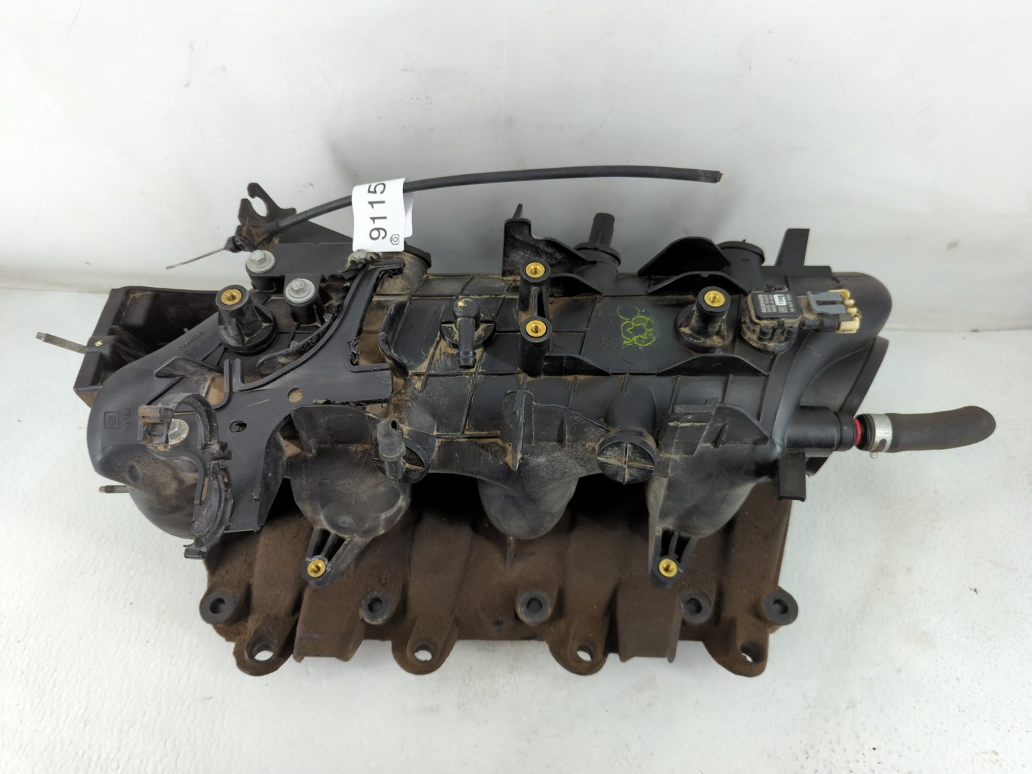 2004-2007 Pontiac Grand Prix Air Intake Manifold P/N:09359409 Fits Fits 2004 2005 2006 2007 OEM Used Auto Parts - Oemusedaut