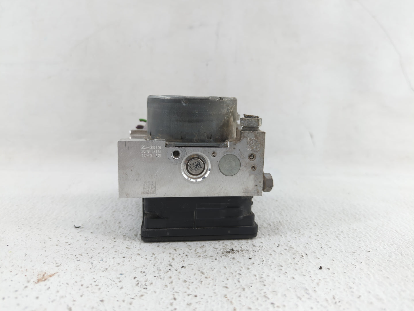2006 Pontiac Gto ABS Pump Control Module Replacement P/N:GR3C-2C405-BD Fits OEM Used Auto Parts - Oemusedautoparts1.com