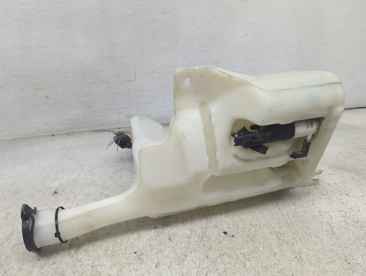 2005-2009 Pontiac Montana Windshield Washer Fluid Reservoir Bottle Oem 1499533 - Oemusedautoparts1.com