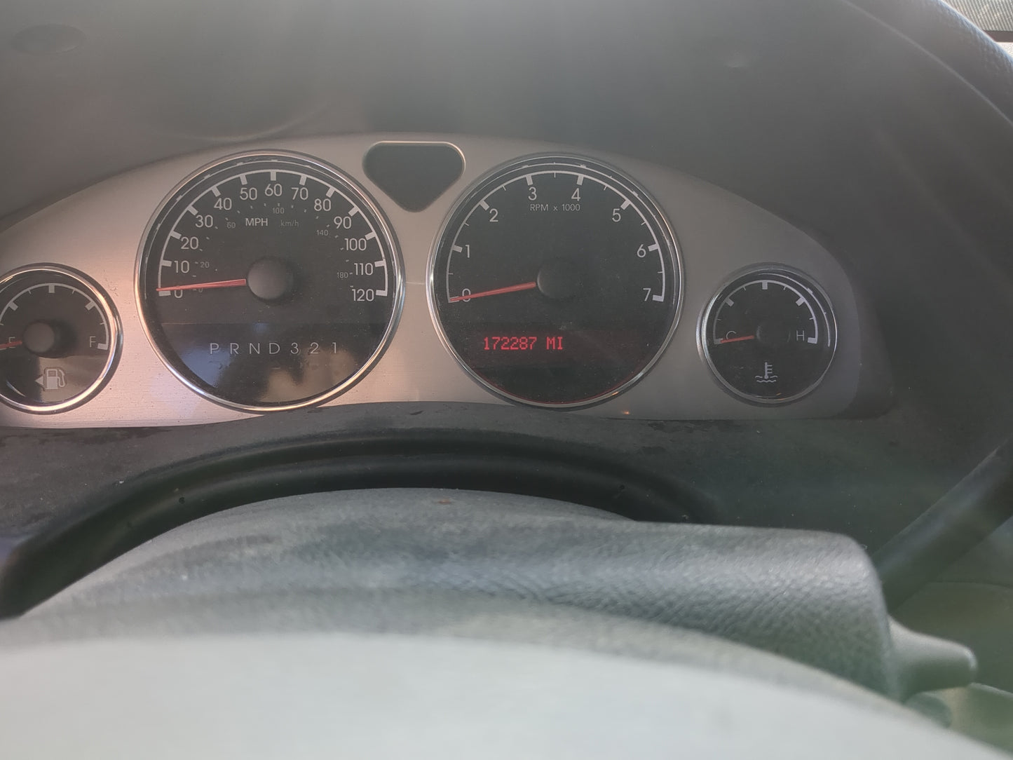 2005-2006 Pontiac Montana Instrument Cluster Speedometer Gauges Miles:172K Fits Fits 2005 2006 OEM Used Auto Parts - Oemused