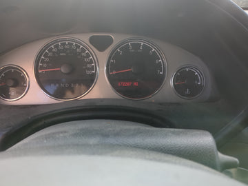 2005-2006 Pontiac Montana Instrument Cluster Speedometer Gauges Fits Fits 2005 2006 OEM Used Auto Parts