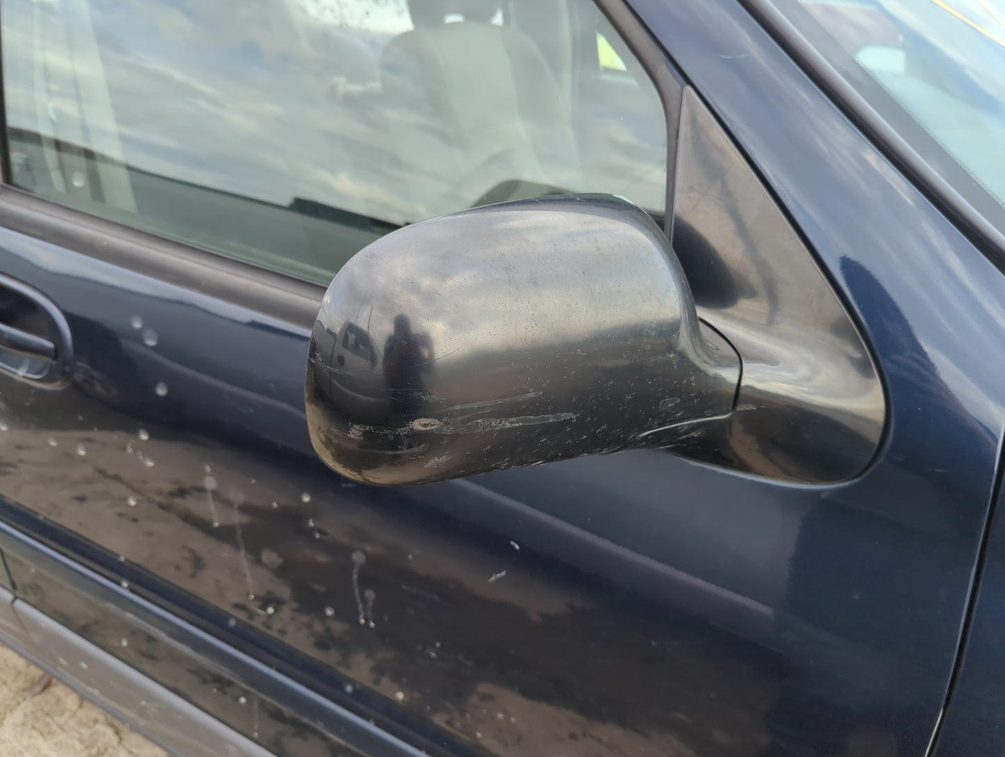 1999-2009 Pontiac Montana Passenger Side View Mirror - Right Door Mirror OEM Used - Oemusedautoparts1.com