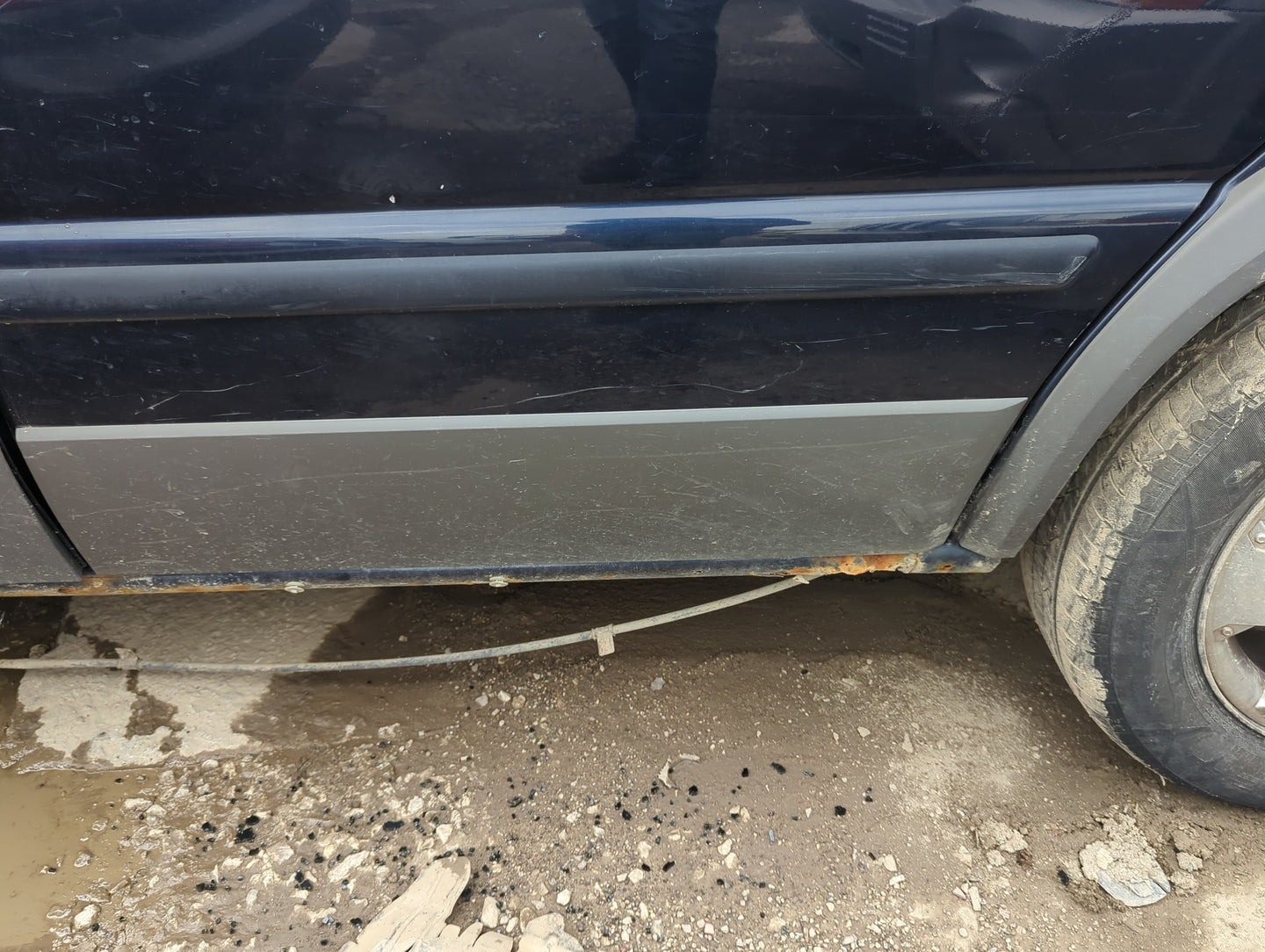 2005-2009 Pontiac Montana Driver Rear Door Oem - Oemusedautoparts1.com