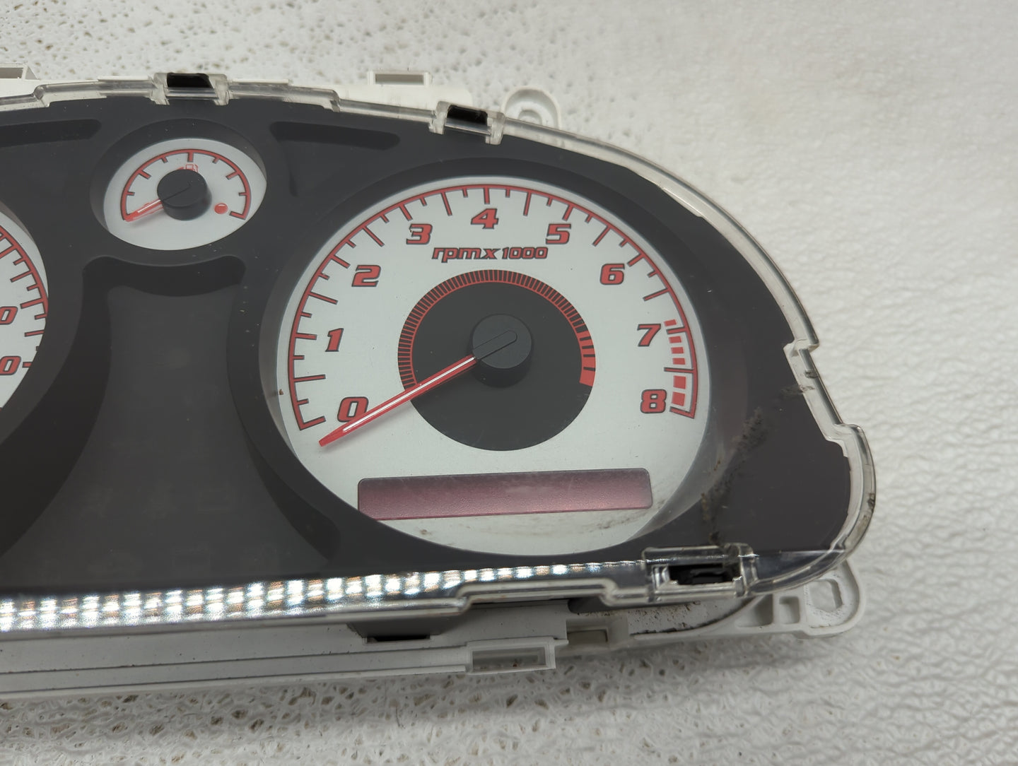 2006 Pontiac Solstice Instrument Cluster Speedometer Gauges P/N:15805582 Miles: Fits OEM Used Auto Parts - Oemusedautoparts1