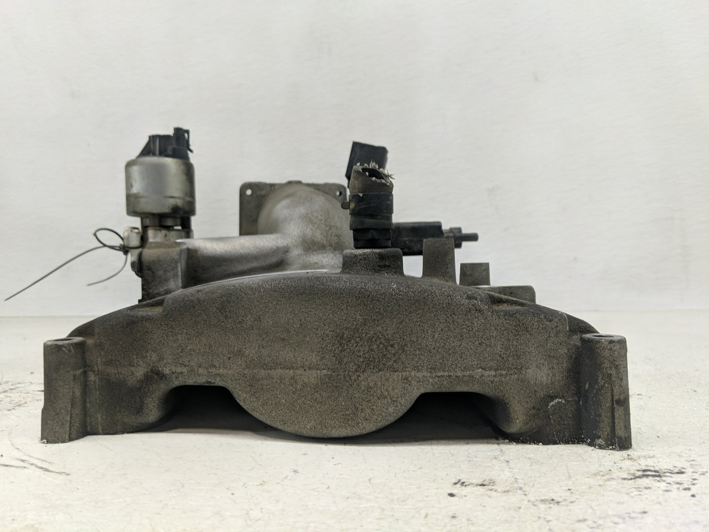 2006 Pontiac Torrent Air Intake Manifold Fits OEM Used Auto Parts - Oemusedautoparts1.com