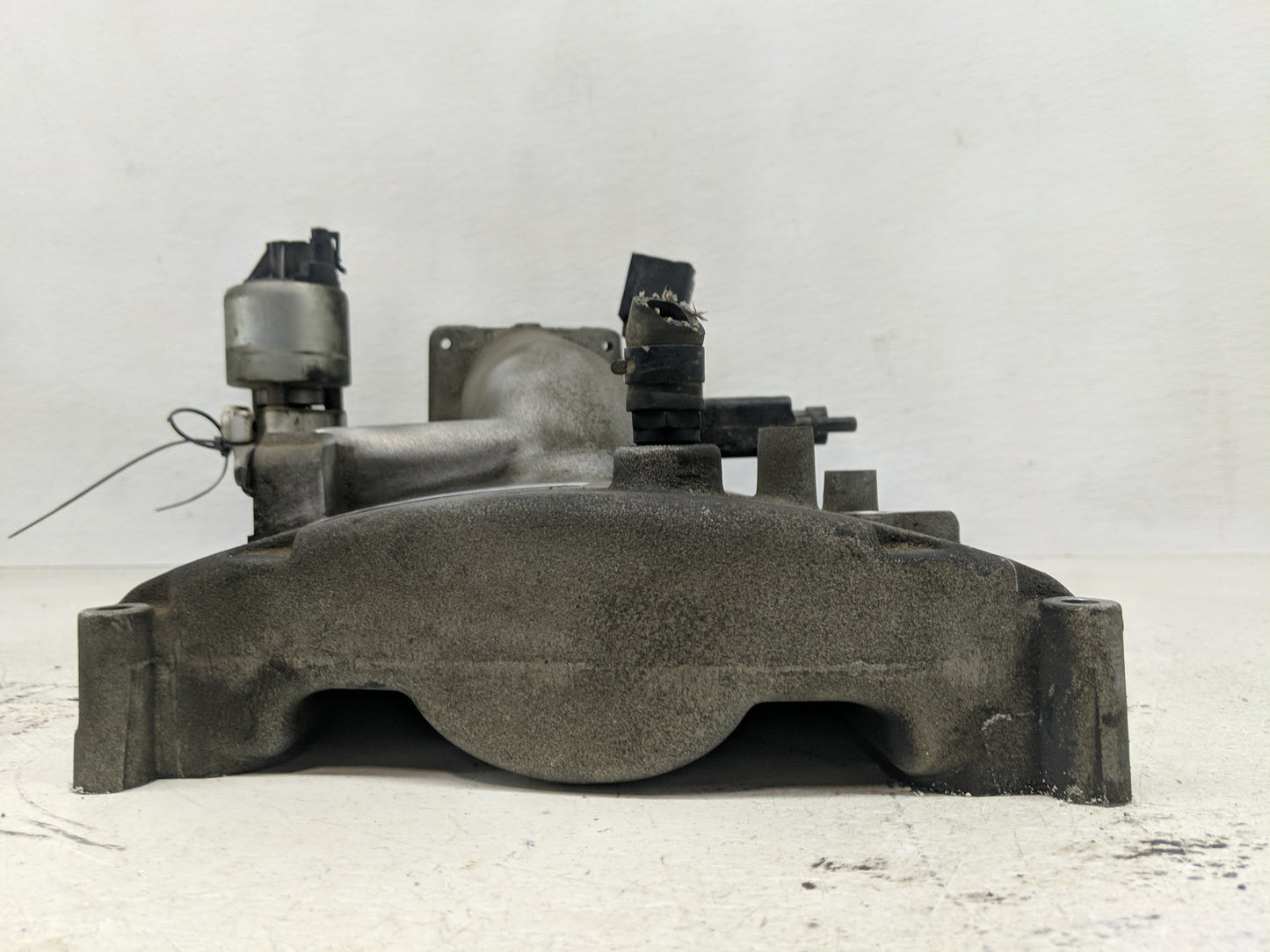 2006 Pontiac Torrent Air Intake Manifold Fits OEM Used Auto Parts - Oemusedautoparts1.com
