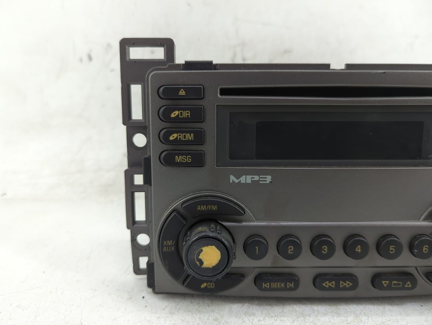 2006 Pontiac Torrent Radio AM FM Cd Player Receiver Replacement P/N:15868179 Fits OEM Used Auto Parts - Oemusedautoparts1.co