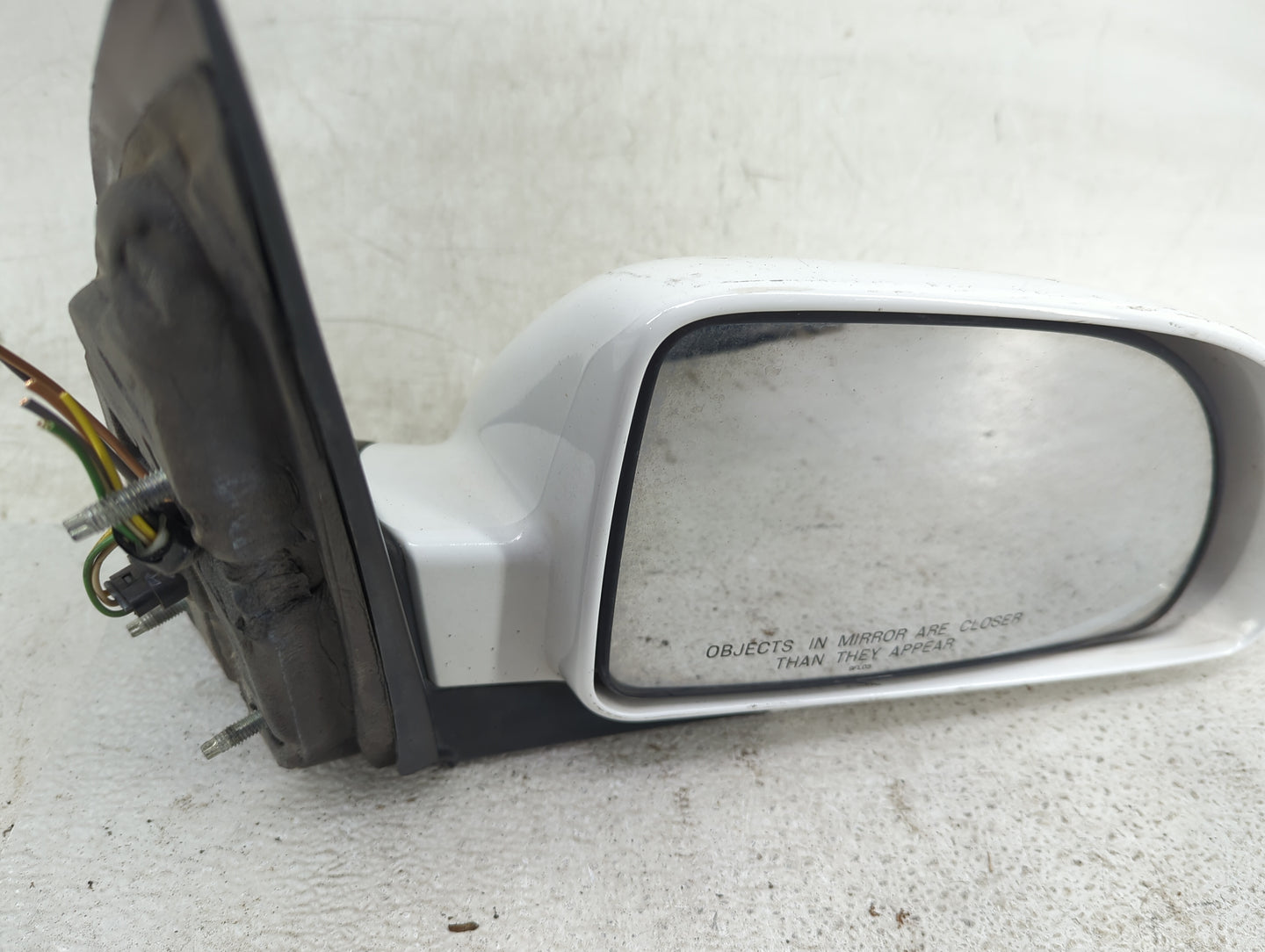 2006 Pontiac Torrent Passenger Side View Mirror - Right Door Mirror OEM Used - Oemusedautoparts1.com