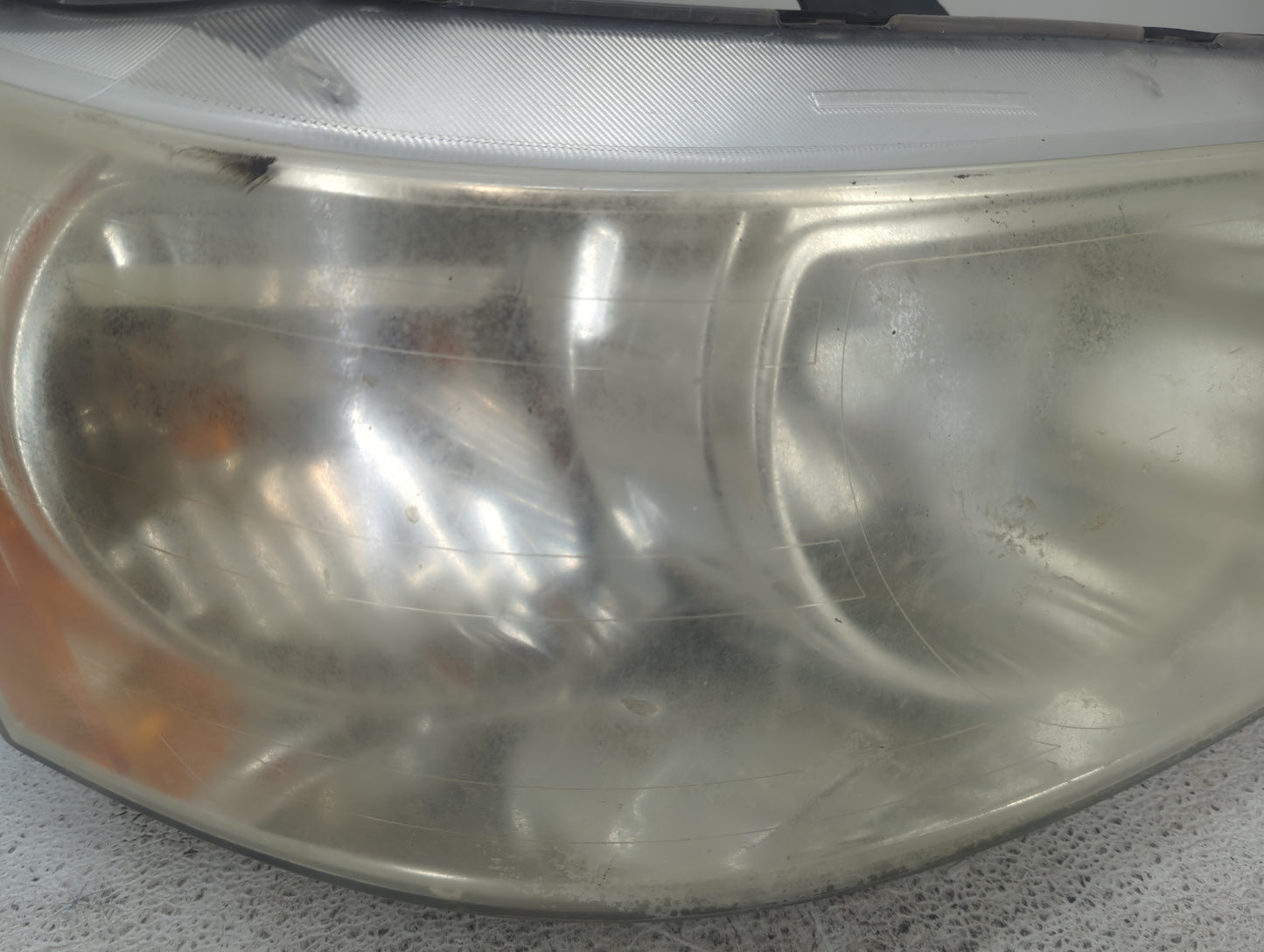 2006-2009 Pontiac Torrent Passenger Right Oem Head Light Headlight Lamp - Oemusedautoparts1.com