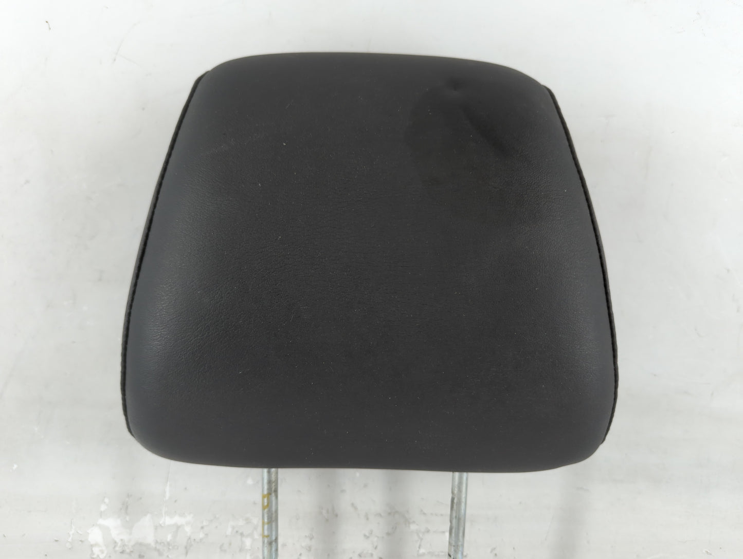 2006-2009 Pontiac Torrent Headrest Head Rest Front Driver Passenger Seat Fits Fits 2006 2007 2008 2009 OEM Used Auto Parts -