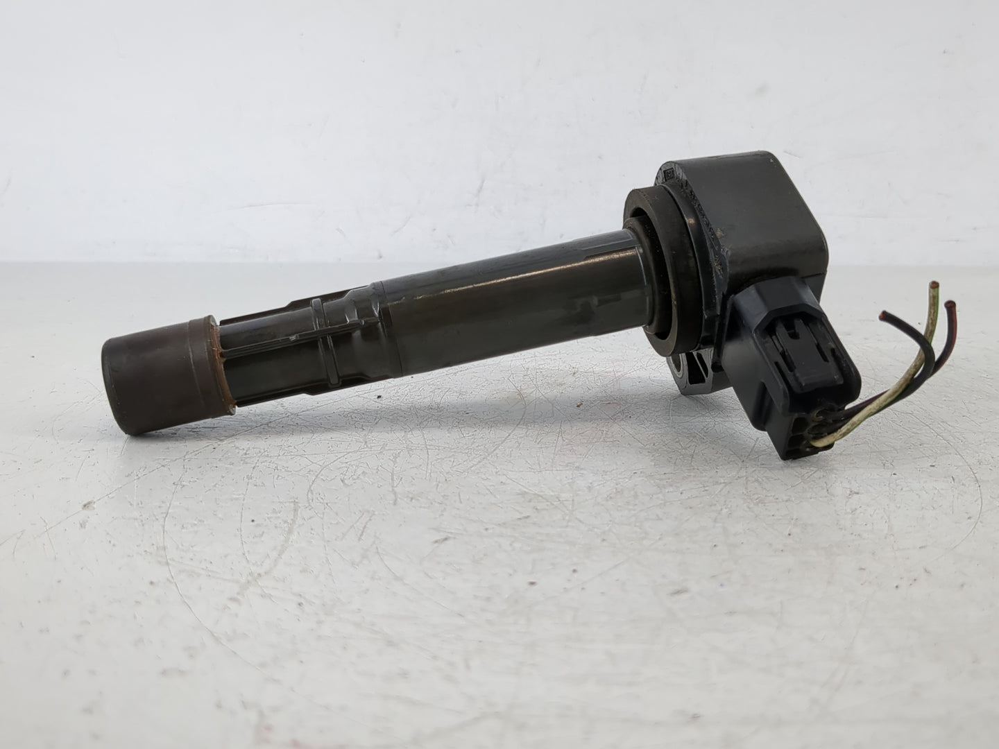 2003-2006 Pontiac Vibe Ignition Coil Igniter Pack - Oemusedautoparts1.com