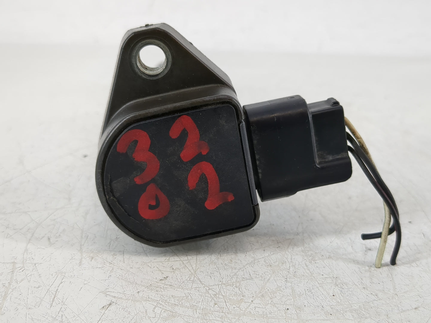 2003-2006 Pontiac Vibe Ignition Coil Igniter Pack - Oemusedautoparts1.com
